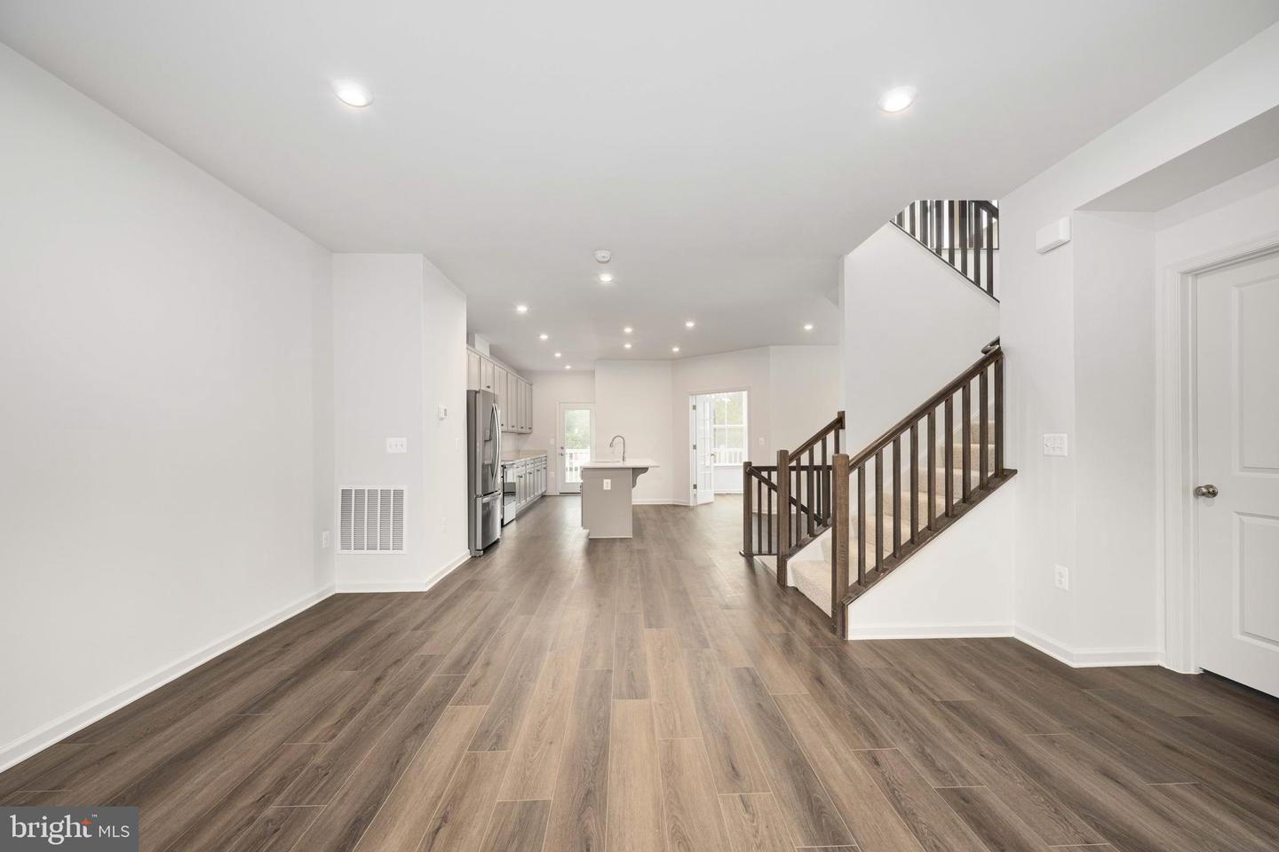 10114 QUEENS WAY, MANASSAS, Virginia 20110, 4 Bedrooms Bedrooms, ,3 BathroomsBathrooms,Residential,For sale,10114 QUEENS WAY,VAMN2009648 MLS # VAMN2009648