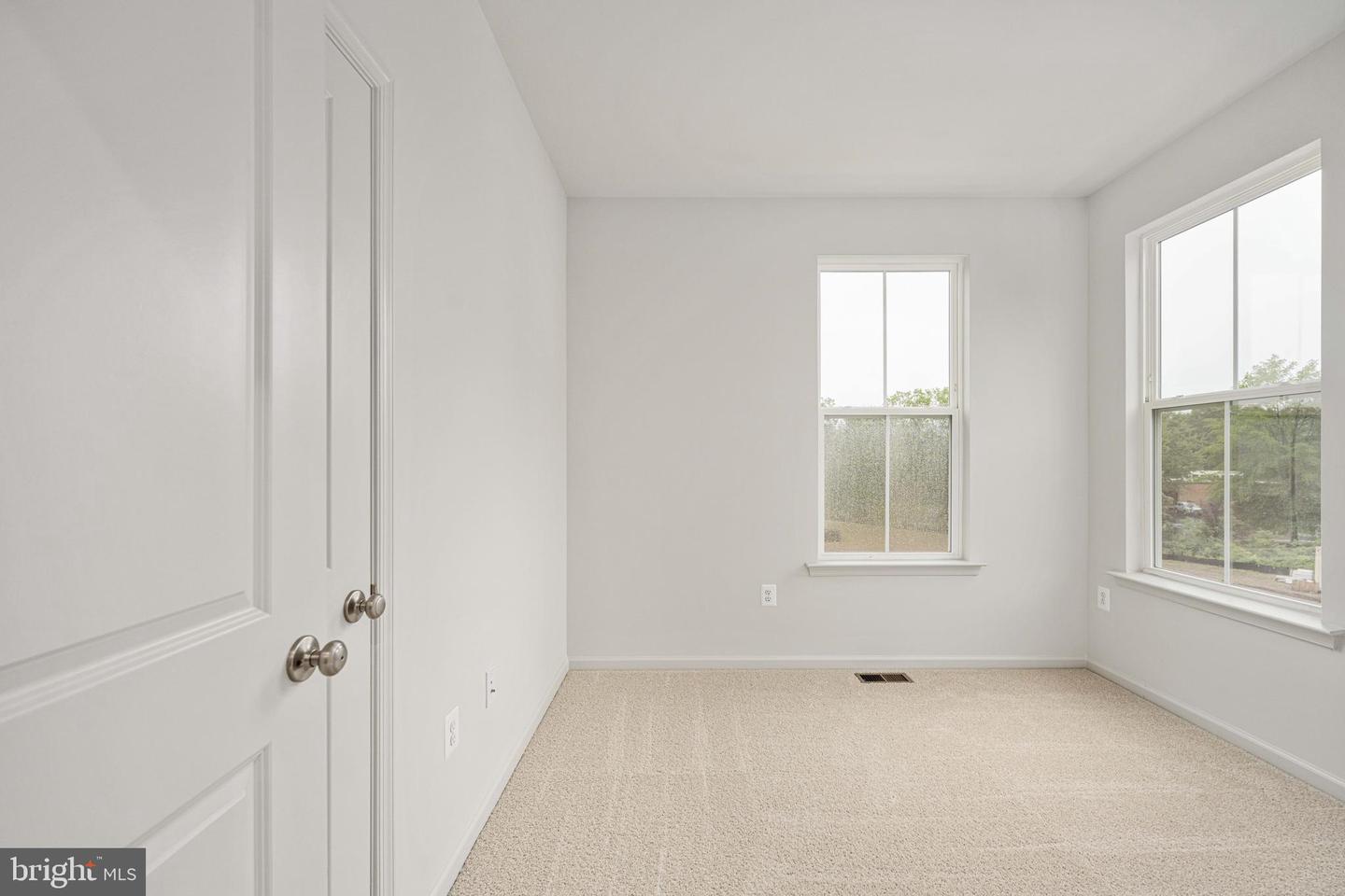 10114 QUEENS WAY, MANASSAS, Virginia 20110, 4 Bedrooms Bedrooms, ,3 BathroomsBathrooms,Residential,For sale,10114 QUEENS WAY,VAMN2009648 MLS # VAMN2009648