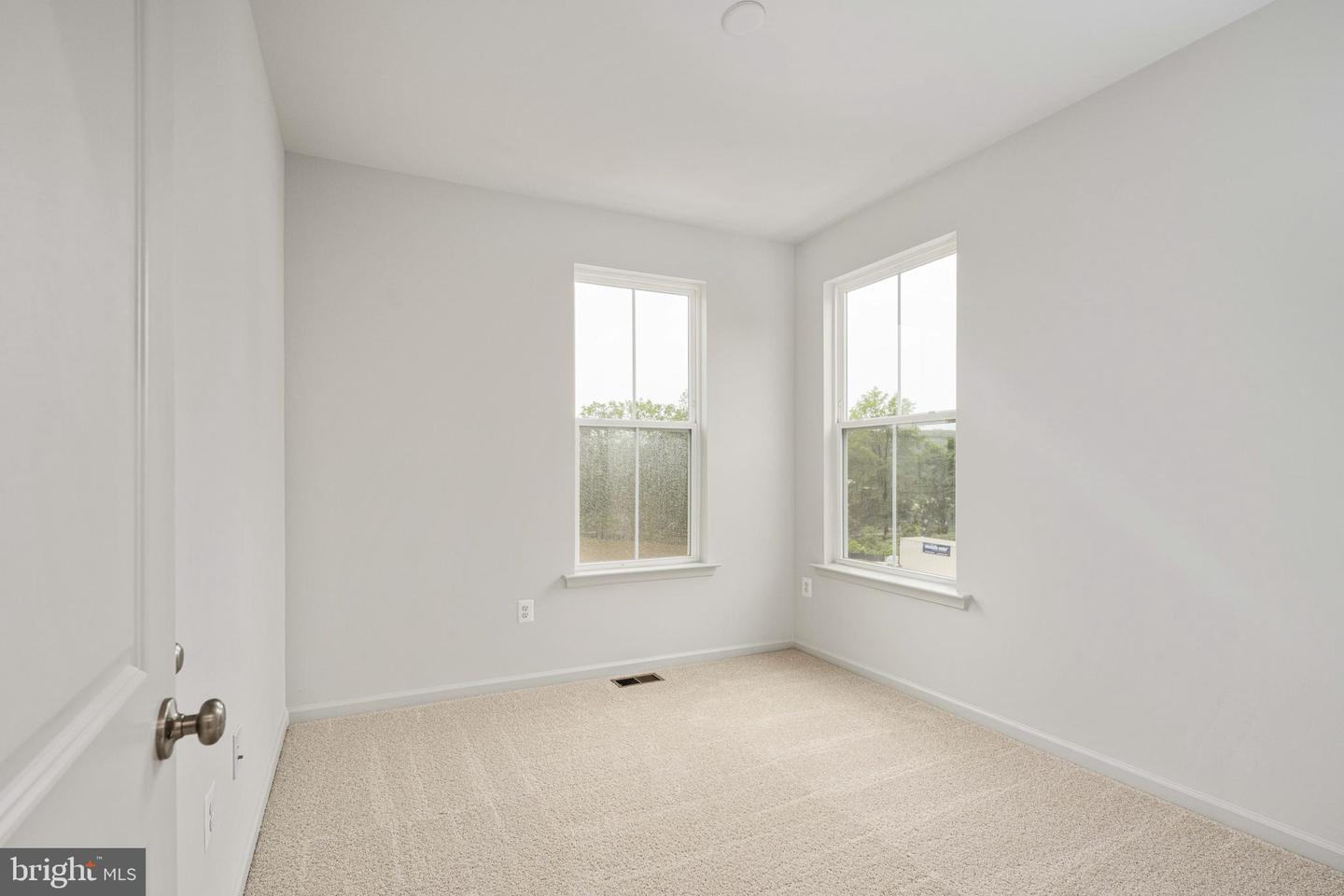 10114 QUEENS WAY, MANASSAS, Virginia 20110, 4 Bedrooms Bedrooms, ,3 BathroomsBathrooms,Residential,For sale,10114 QUEENS WAY,VAMN2009648 MLS # VAMN2009648