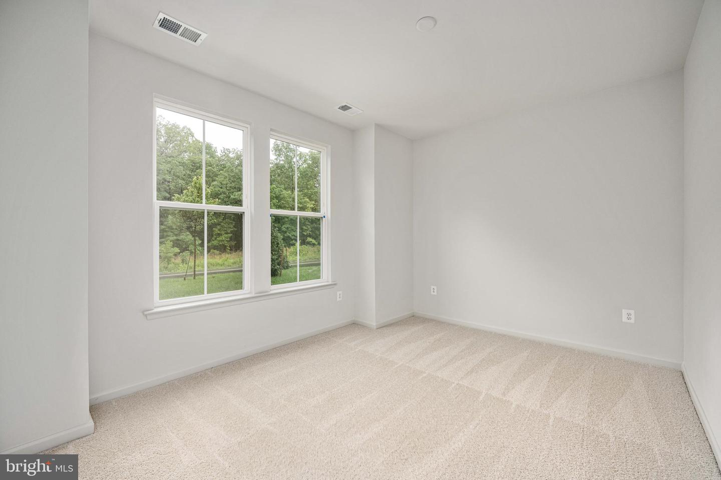 10114 QUEENS WAY, MANASSAS, Virginia 20110, 4 Bedrooms Bedrooms, ,3 BathroomsBathrooms,Residential,For sale,10114 QUEENS WAY,VAMN2009648 MLS # VAMN2009648