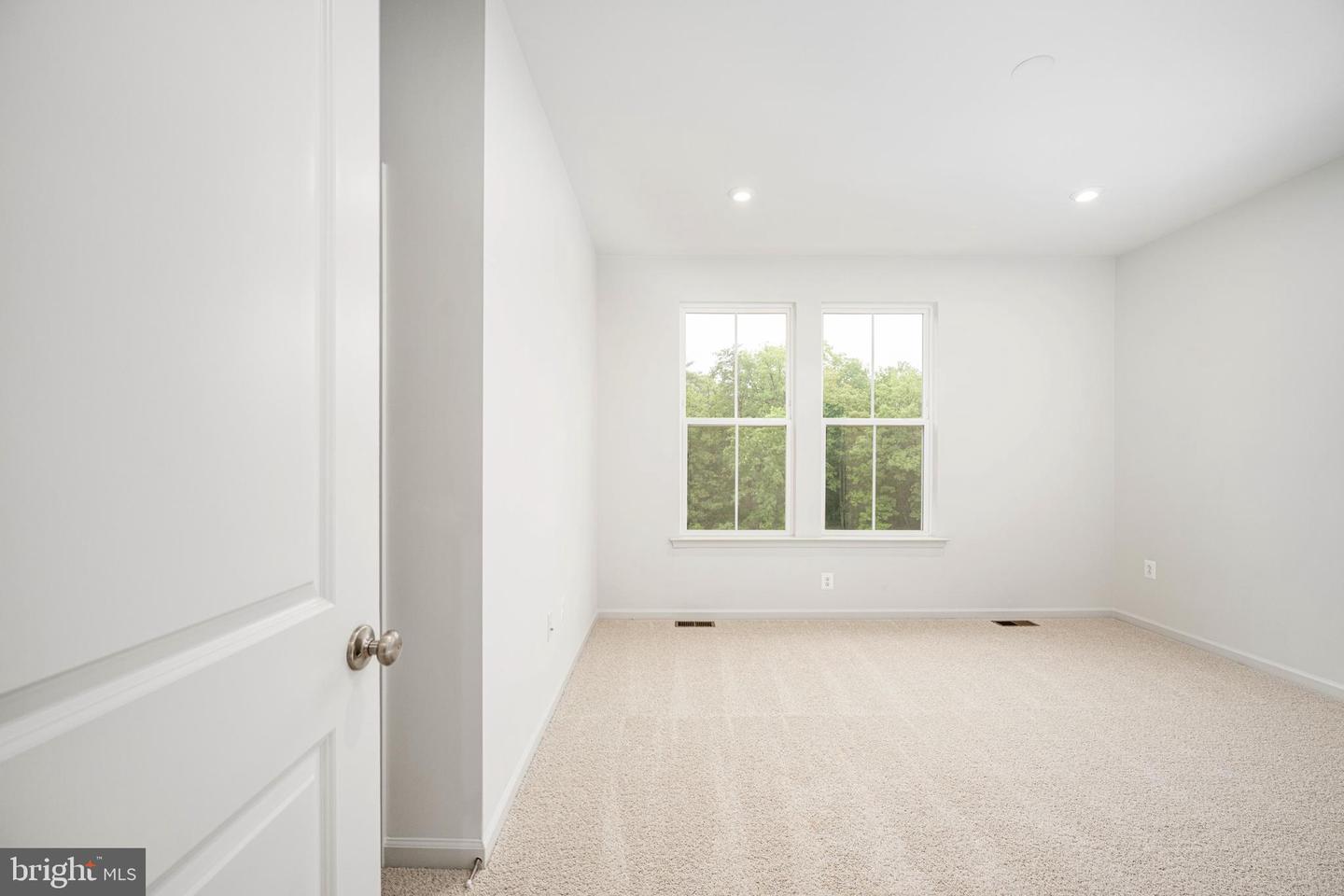 10114 QUEENS WAY, MANASSAS, Virginia 20110, 4 Bedrooms Bedrooms, ,3 BathroomsBathrooms,Residential,For sale,10114 QUEENS WAY,VAMN2009648 MLS # VAMN2009648