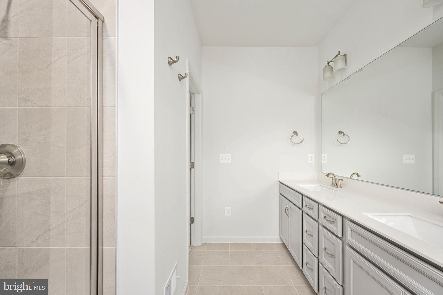 10114 QUEENS WAY, MANASSAS, Virginia 20110, 4 Bedrooms Bedrooms, ,3 BathroomsBathrooms,Residential,For sale,10114 QUEENS WAY,VAMN2009648 MLS # VAMN2009648