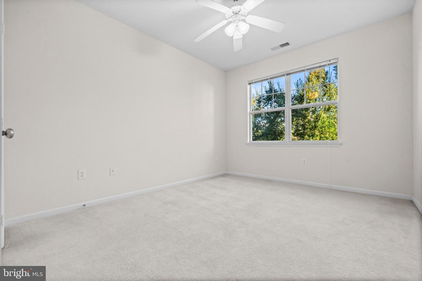 12925 CENTRE PARK CIR #304, HERNDON, Virginia 20171, 2 Bedrooms Bedrooms, 5 Rooms Rooms,2 BathroomsBathrooms,Residential,For sale,12925 CENTRE PARK CIR #304,VAFX2277550 MLS # VAFX2277550 12925 CENTRE PARK CIR #304, HERNDON, Virginia 20171, 2 Bedrooms Bedrooms, 5 Rooms Rooms,2 BathroomsBathrooms,Residential,For sale,12925 CENTRE PARK CIR #304,VAFX2277550 MLS # VAFX2277550