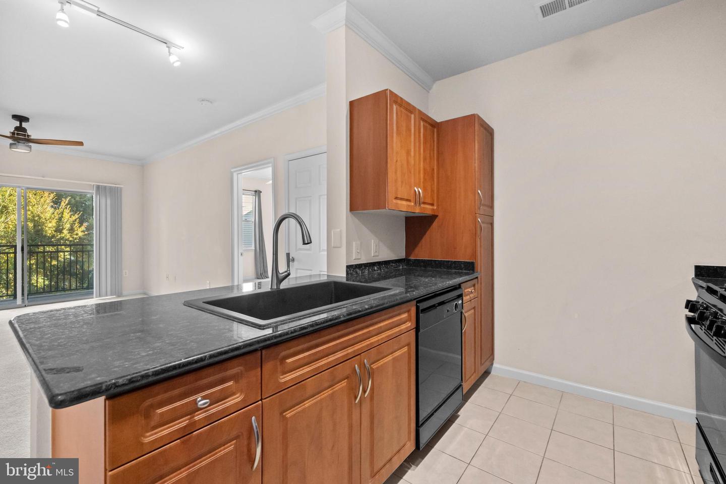 12925 CENTRE PARK CIR #304, HERNDON, Virginia 20171, 2 Bedrooms Bedrooms, 5 Rooms Rooms,2 BathroomsBathrooms,Residential,For sale,12925 CENTRE PARK CIR #304,VAFX2277550 MLS # VAFX2277550 12925 CENTRE PARK CIR #304, HERNDON, Virginia 20171, 2 Bedrooms Bedrooms, 5 Rooms Rooms,2 BathroomsBathrooms,Residential,For sale,12925 CENTRE PARK CIR #304,VAFX2277550 MLS # VAFX2277550