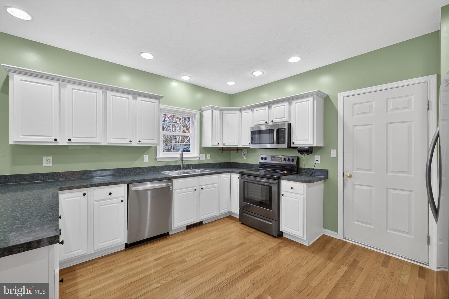 109 PLUM CT, STEPHENS CITY, Virginia 22655, 4 Bedrooms Bedrooms, ,2 BathroomsBathrooms,Residential,For sale,109 PLUM CT,VAFV2037850 MLS # VAFV2037850