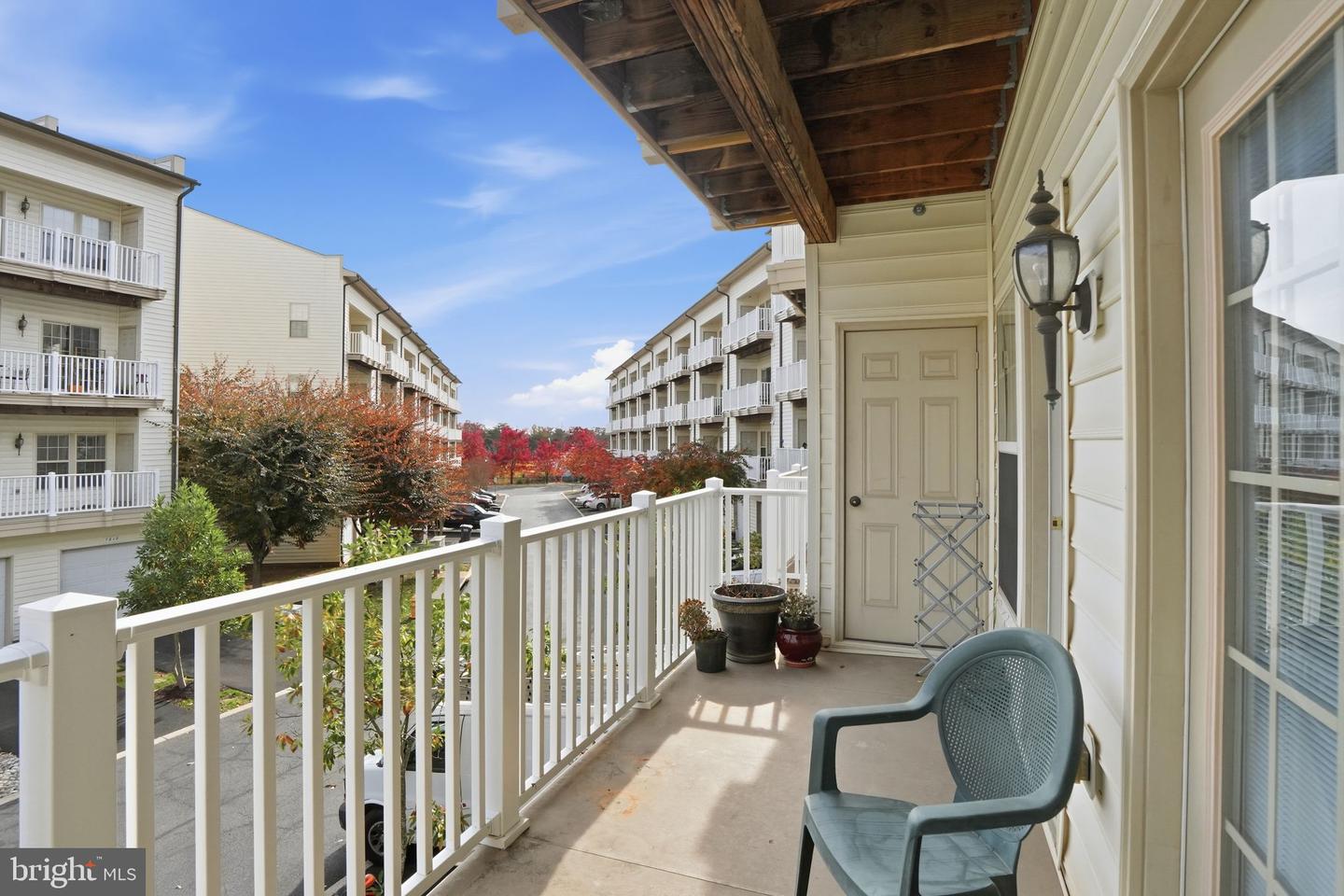 8013 CRESCENT PARK DR, GAINESVILLE, Virginia 20155, 3 Bedrooms Bedrooms, 5 Rooms Rooms,2 BathroomsBathrooms,Residential,For sale,8013 CRESCENT PARK DR,VAPW2107248 MLS # VAPW2107248