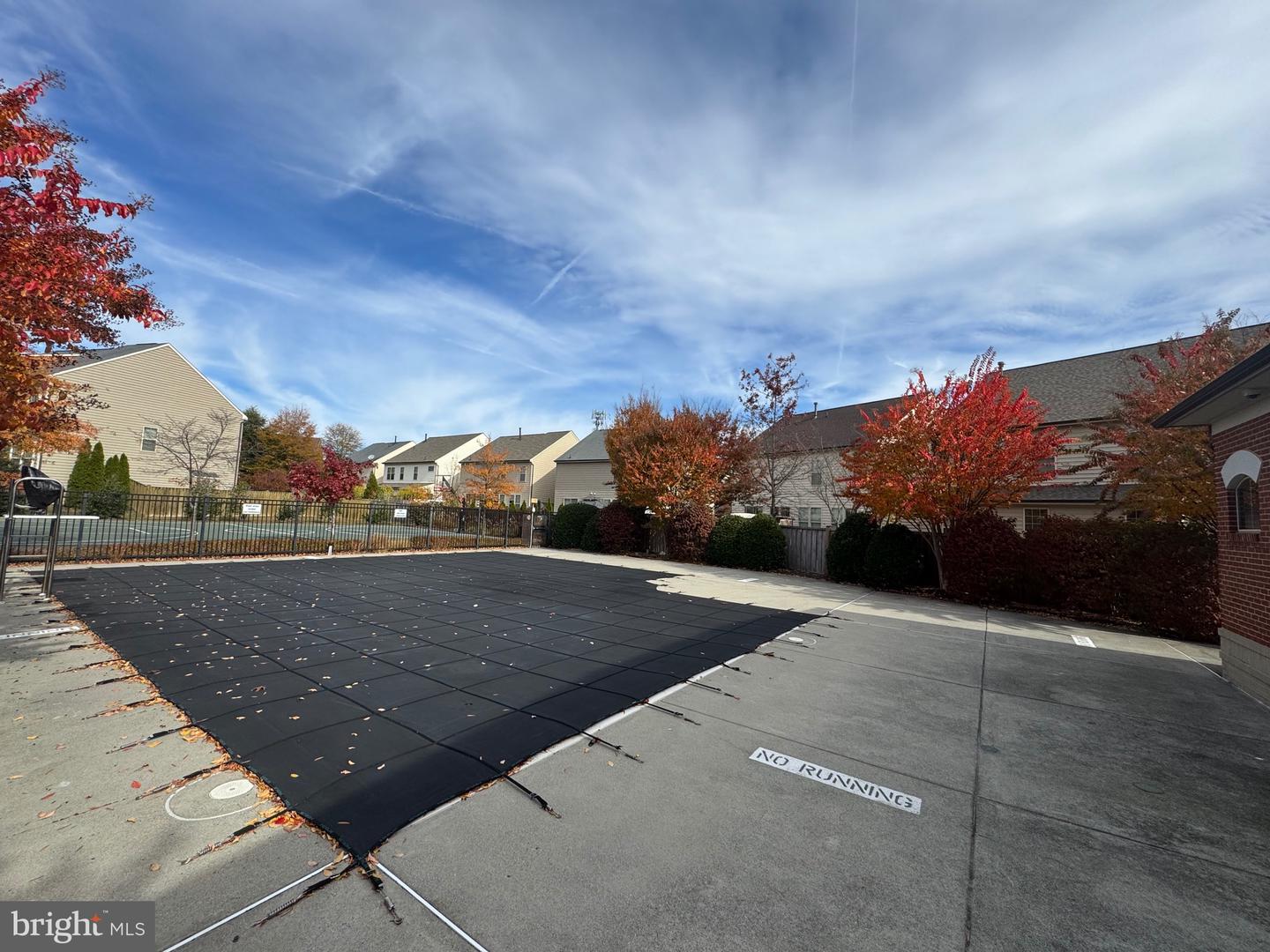 8013 CRESCENT PARK DR, GAINESVILLE, Virginia 20155, 3 Bedrooms Bedrooms, 5 Rooms Rooms,2 BathroomsBathrooms,Residential,For sale,8013 CRESCENT PARK DR,VAPW2107248 MLS # VAPW2107248