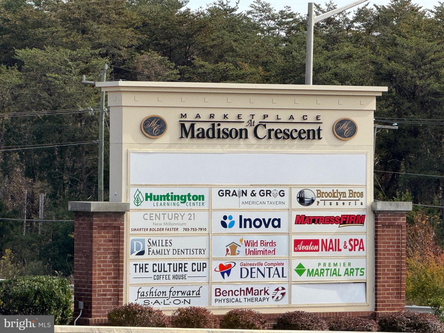 8013 CRESCENT PARK DR, GAINESVILLE, Virginia 20155, 3 Bedrooms Bedrooms, 5 Rooms Rooms,2 BathroomsBathrooms,Residential,For sale,8013 CRESCENT PARK DR,VAPW2107248 MLS # VAPW2107248