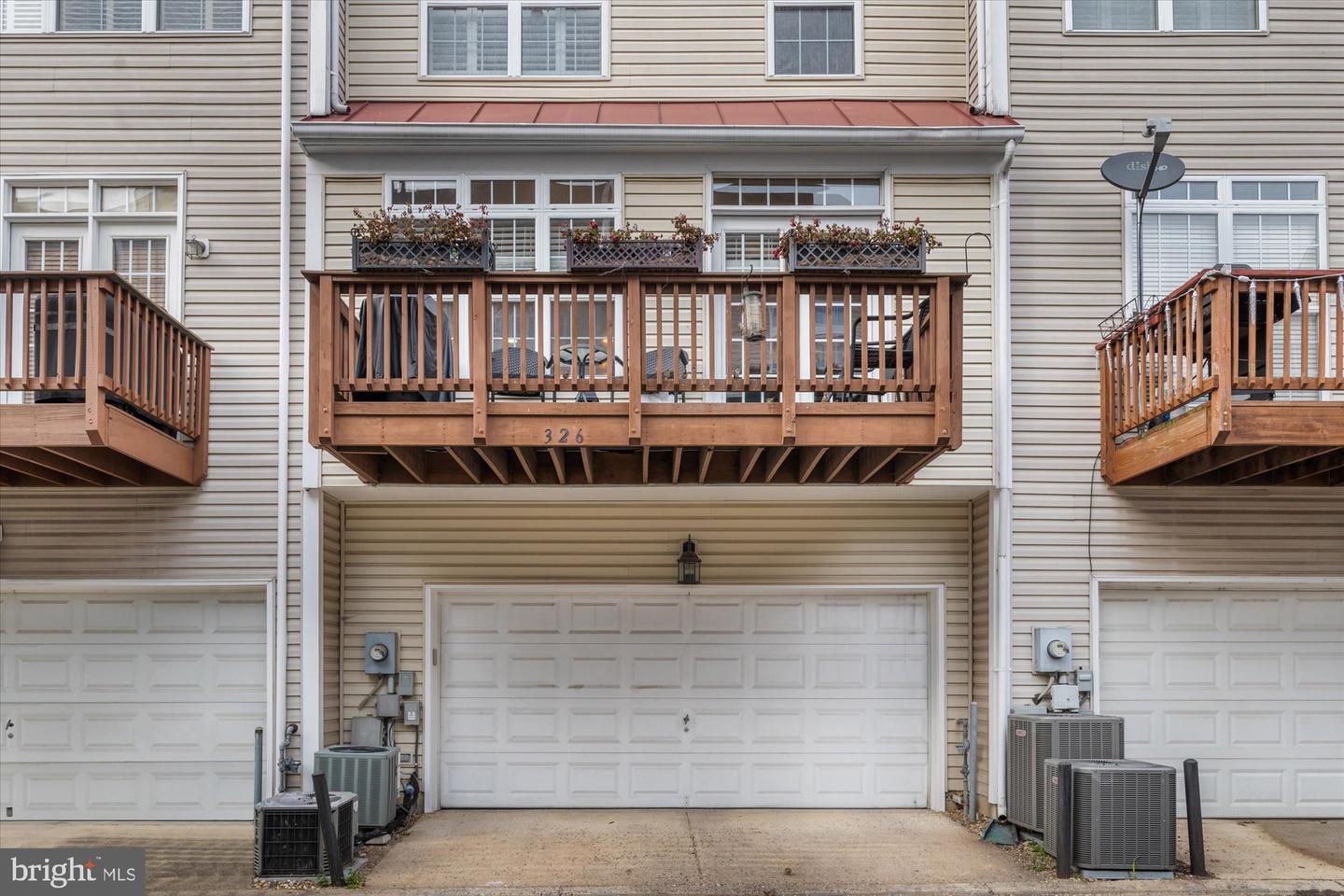 326 CAMERON STATION BLVD, ALEXANDRIA, Virginia 22304, 4 Bedrooms Bedrooms, ,3 BathroomsBathrooms,Residential,For sale,326 CAMERON STATION BLVD,VAAX2051486 MLS # VAAX2051486