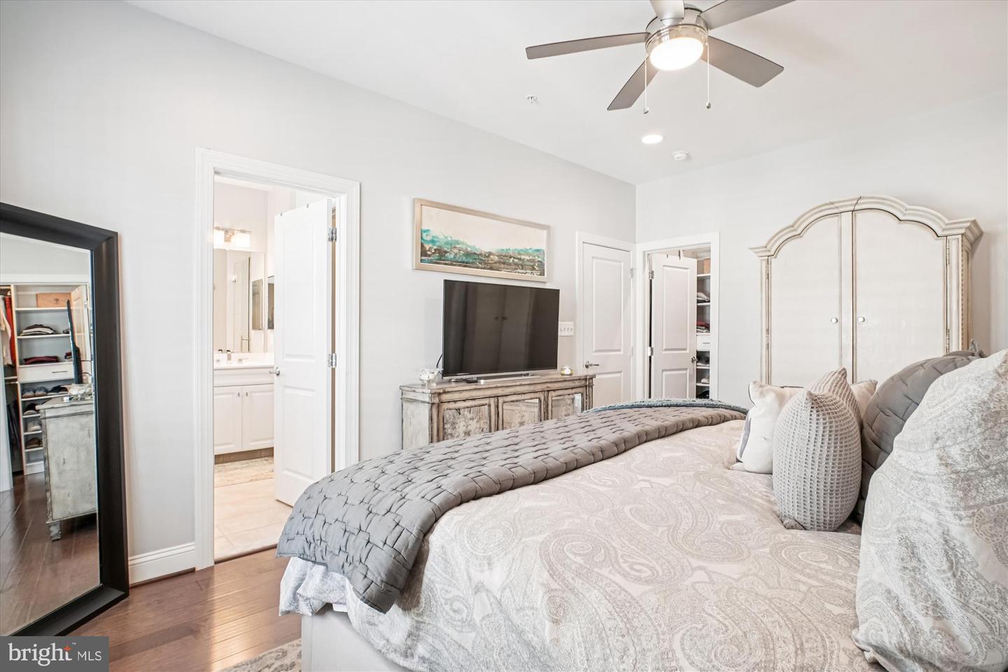 2824 RED STAR LN, ALEXANDRIA, Virginia 22303, 4 Bedrooms Bedrooms, 13 Rooms Rooms,3 BathroomsBathrooms,Residential,For sale,2824 RED STAR LN,VAFX2277942 MLS # VAFX2277942 2824 RED STAR LN, ALEXANDRIA, Virginia 22303, 4 Bedrooms Bedrooms, 13 Rooms Rooms,3 BathroomsBathrooms,Residential,For sale,2824 RED STAR LN,VAFX2277942 MLS # VAFX2277942