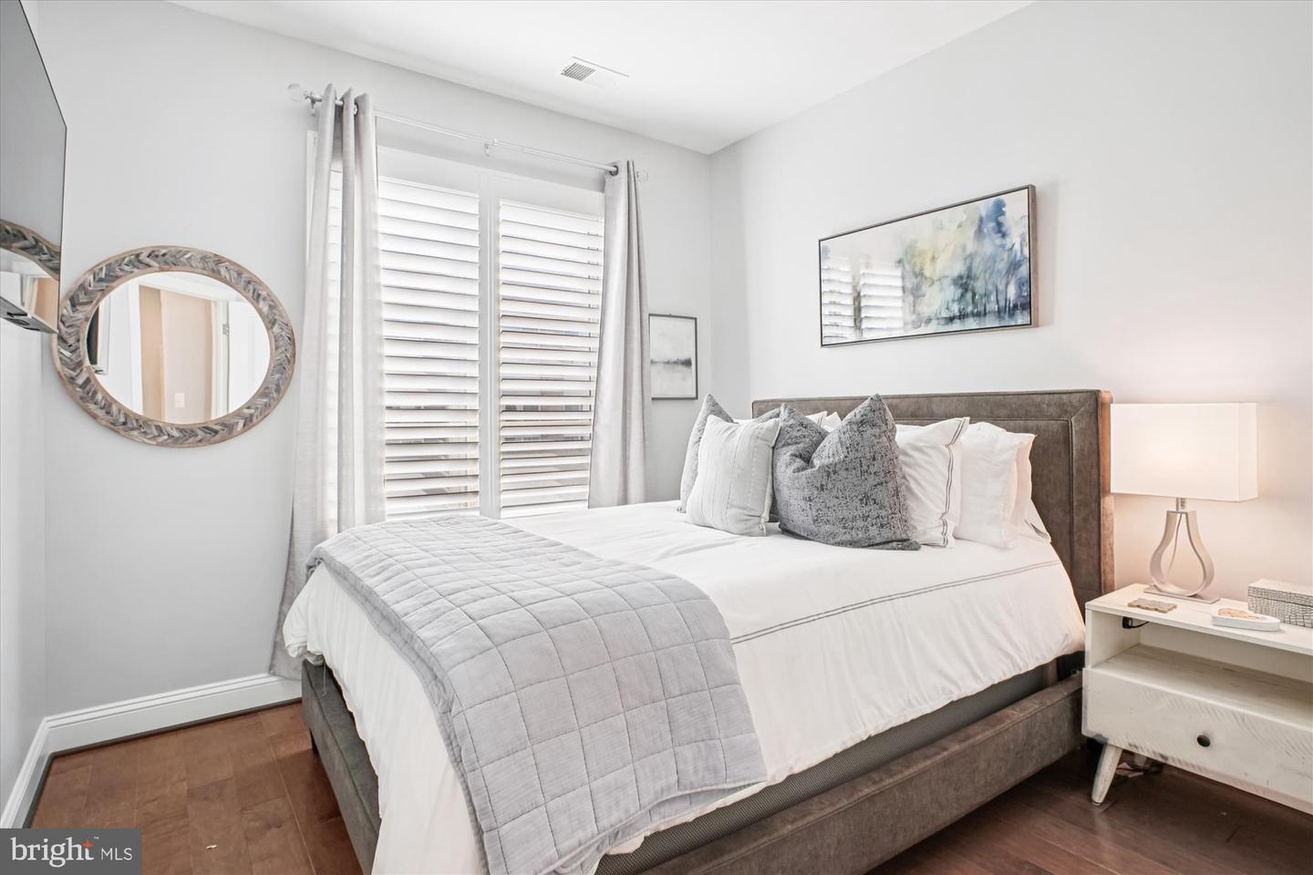 2824 RED STAR LN, ALEXANDRIA, Virginia 22303, 4 Bedrooms Bedrooms, 13 Rooms Rooms,3 BathroomsBathrooms,Residential,For sale,2824 RED STAR LN,VAFX2277942 MLS # VAFX2277942 2824 RED STAR LN, ALEXANDRIA, Virginia 22303, 4 Bedrooms Bedrooms, 13 Rooms Rooms,3 BathroomsBathrooms,Residential,For sale,2824 RED STAR LN,VAFX2277942 MLS # VAFX2277942