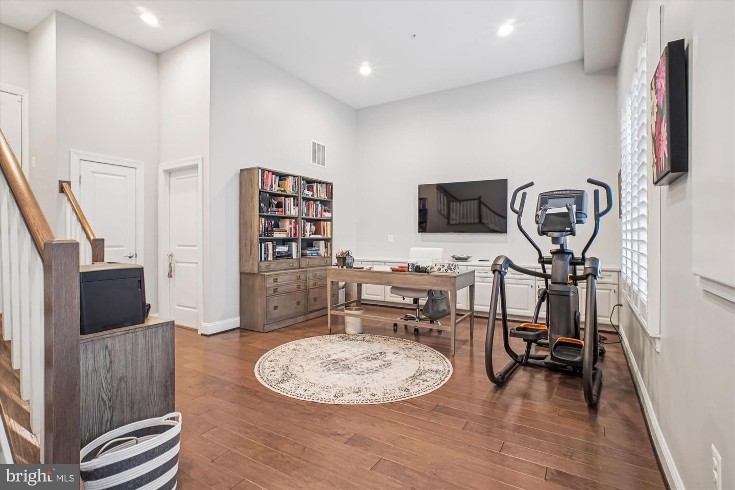 2824 RED STAR LN, ALEXANDRIA, Virginia 22303, 4 Bedrooms Bedrooms, 13 Rooms Rooms,3 BathroomsBathrooms,Residential,For sale,2824 RED STAR LN,VAFX2277942 MLS # VAFX2277942 2824 RED STAR LN, ALEXANDRIA, Virginia 22303, 4 Bedrooms Bedrooms, 13 Rooms Rooms,3 BathroomsBathrooms,Residential,For sale,2824 RED STAR LN,VAFX2277942 MLS # VAFX2277942