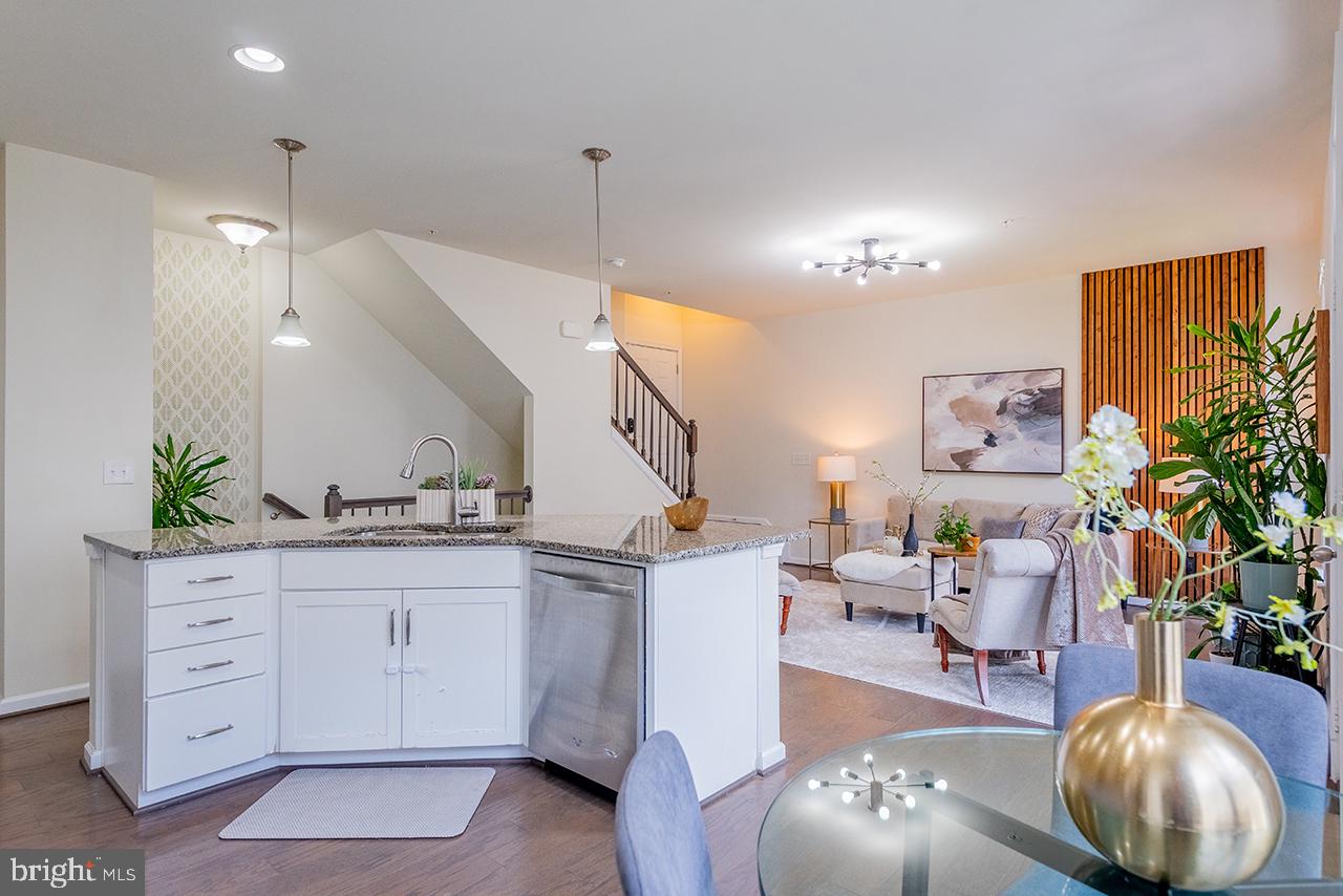 43376 TOWN GATE SQ, CHANTILLY, Virginia 20152, 3 Bedrooms Bedrooms, ,3 BathroomsBathrooms,Residential,For sale,43376 TOWN GATE SQ,VALO2110588 MLS # VALO2110588 43376 TOWN GATE SQ, CHANTILLY, Virginia 20152, 3 Bedrooms Bedrooms, ,3 BathroomsBathrooms,Residential,For sale,43376 TOWN GATE SQ,VALO2110588 MLS # VALO2110588