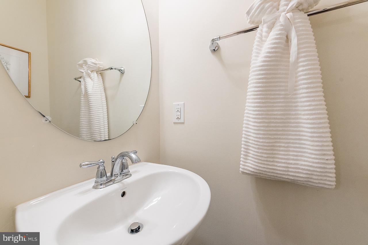 43376 TOWN GATE SQ, CHANTILLY, Virginia 20152, 3 Bedrooms Bedrooms, ,3 BathroomsBathrooms,Residential,For sale,43376 TOWN GATE SQ,VALO2110588 MLS # VALO2110588 43376 TOWN GATE SQ, CHANTILLY, Virginia 20152, 3 Bedrooms Bedrooms, ,3 BathroomsBathrooms,Residential,For sale,43376 TOWN GATE SQ,VALO2110588 MLS # VALO2110588