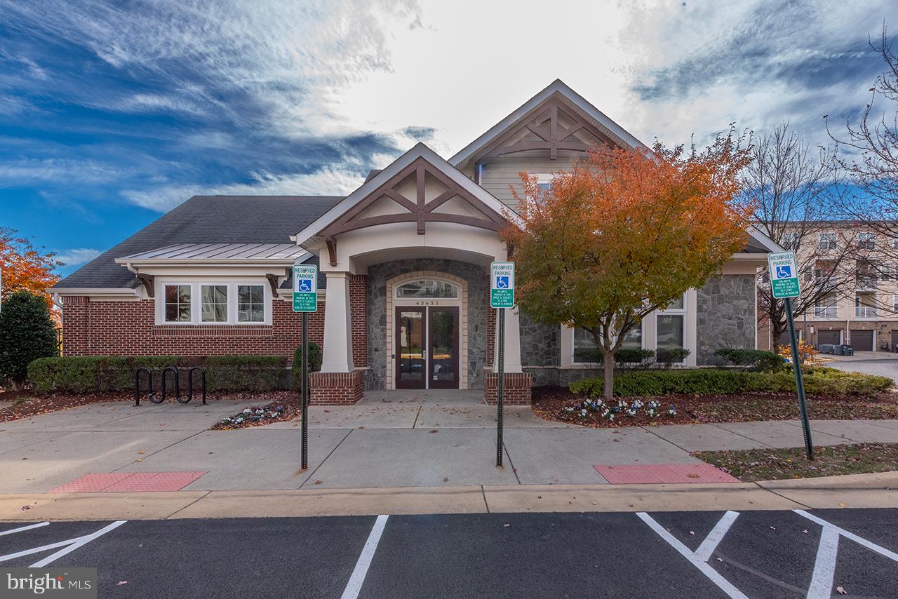 43376 TOWN GATE SQ, CHANTILLY, Virginia 20152, 3 Bedrooms Bedrooms, ,3 BathroomsBathrooms,Residential,For sale,43376 TOWN GATE SQ,VALO2110588 MLS # VALO2110588 43376 TOWN GATE SQ, CHANTILLY, Virginia 20152, 3 Bedrooms Bedrooms, ,3 BathroomsBathrooms,Residential,For sale,43376 TOWN GATE SQ,VALO2110588 MLS # VALO2110588