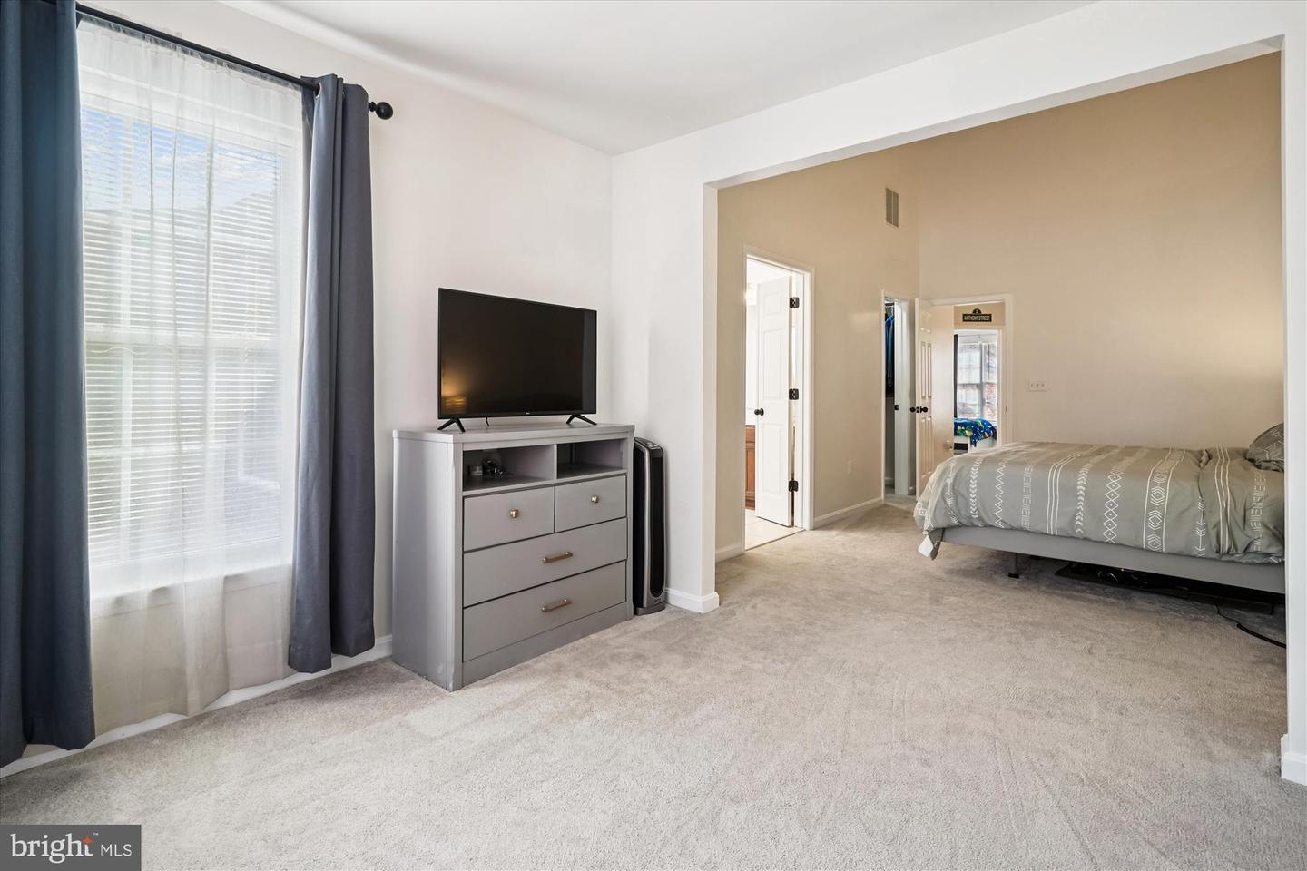 16879 SEA LAWN PL, WOODBRIDGE, Virginia 22191, 3 Bedrooms Bedrooms, ,3 BathroomsBathrooms,Residential,For sale,16879 SEA LAWN PL,VAPW2107344 MLS # VAPW2107344