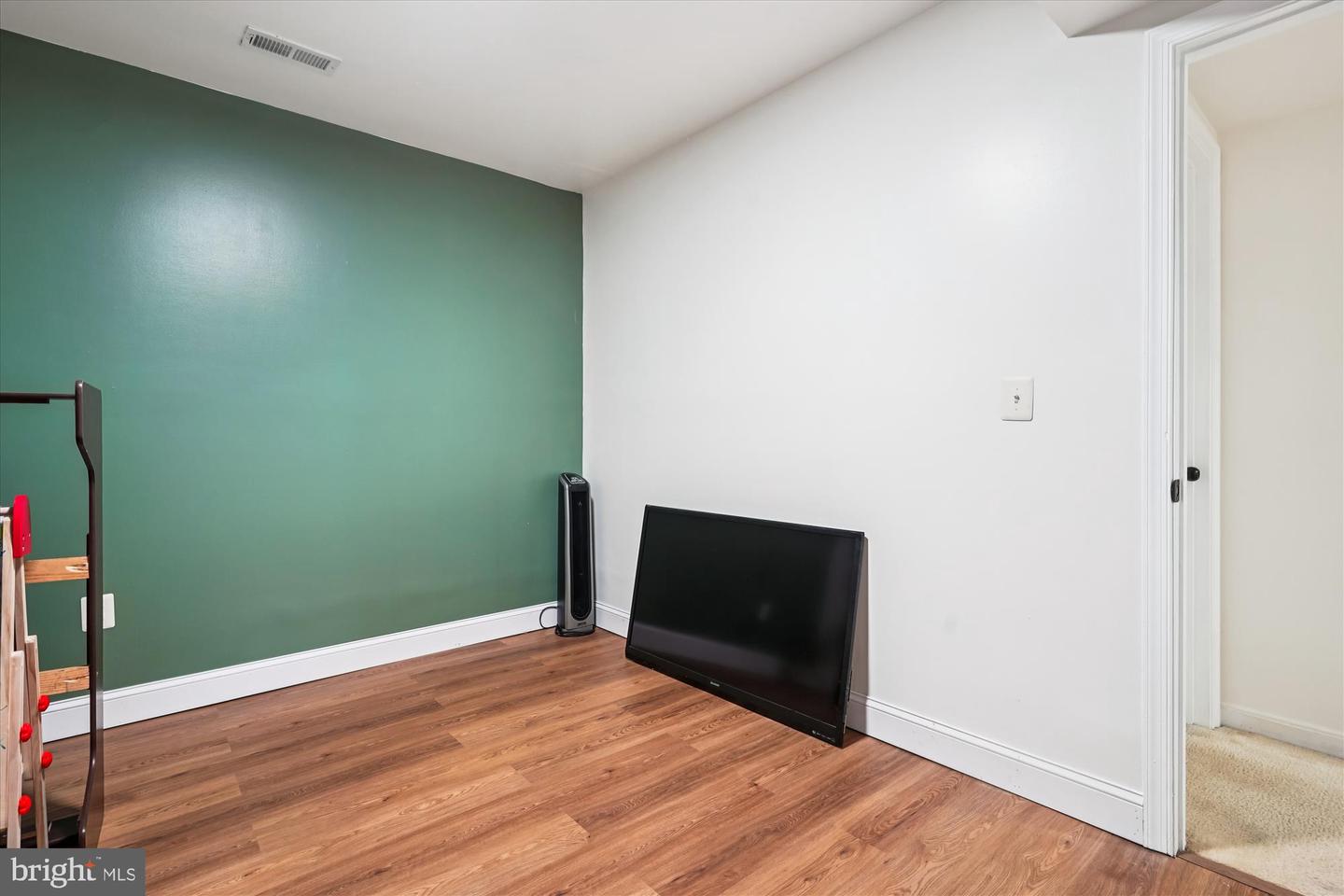 16879 SEA LAWN PL, WOODBRIDGE, Virginia 22191, 3 Bedrooms Bedrooms, ,3 BathroomsBathrooms,Residential,For sale,16879 SEA LAWN PL,VAPW2107344 MLS # VAPW2107344