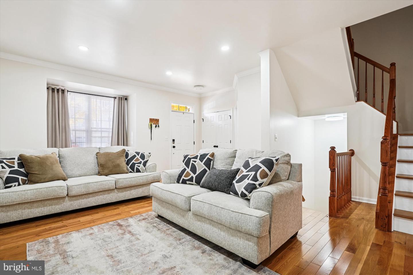 16879 SEA LAWN PL, WOODBRIDGE, Virginia 22191, 3 Bedrooms Bedrooms, ,3 BathroomsBathrooms,Residential,For sale,16879 SEA LAWN PL,VAPW2107344 MLS # VAPW2107344