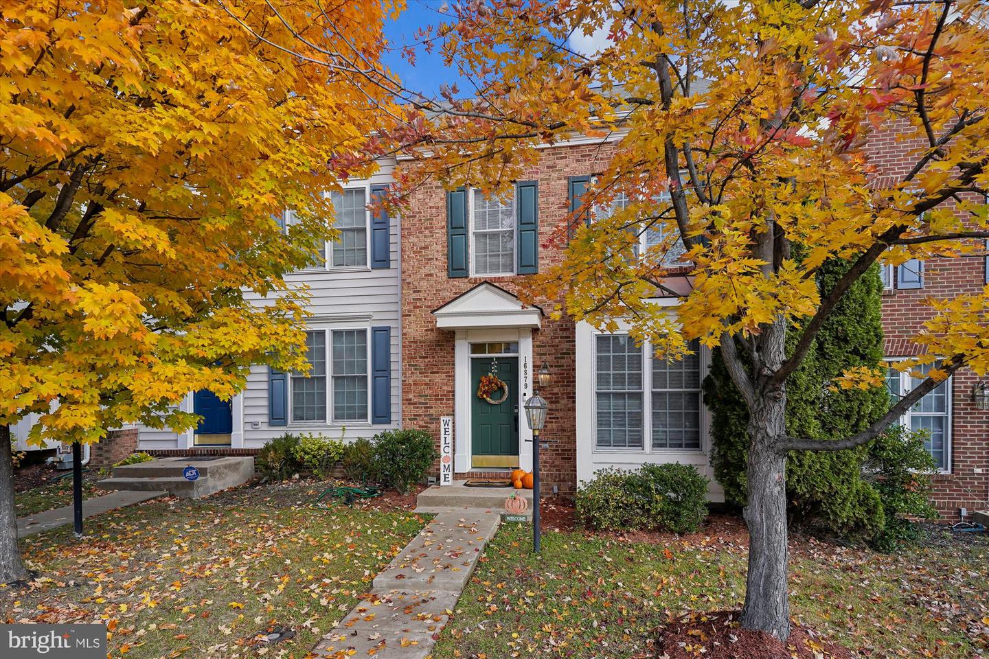 16879 SEA LAWN PL, WOODBRIDGE, Virginia 22191, 3 Bedrooms Bedrooms, ,3 BathroomsBathrooms,Residential,For sale,16879 SEA LAWN PL,VAPW2107344 MLS # VAPW2107344