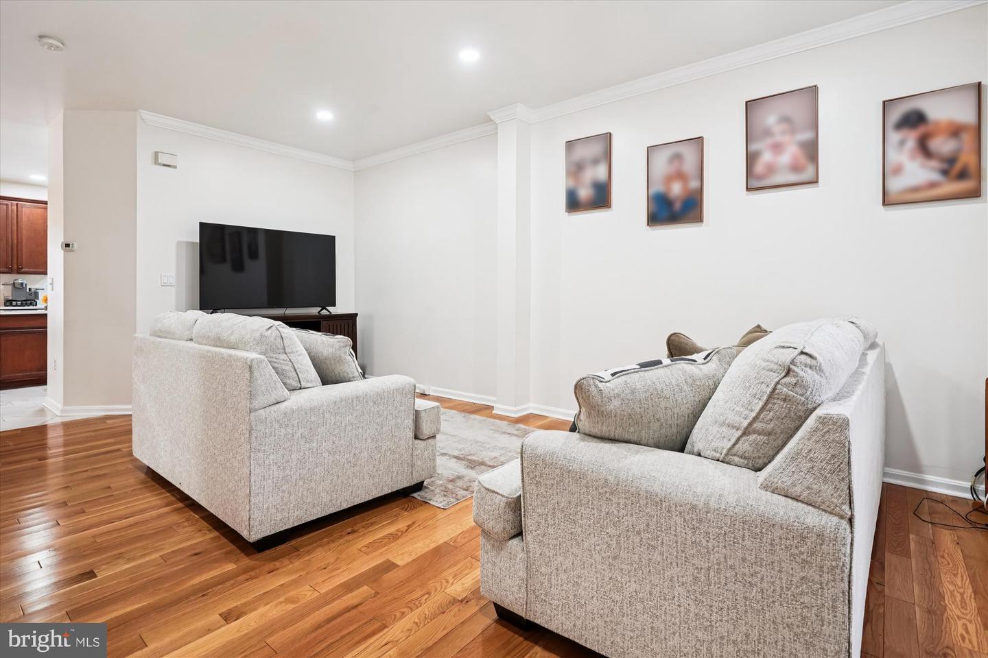 16879 SEA LAWN PL, WOODBRIDGE, Virginia 22191, 3 Bedrooms Bedrooms, ,3 BathroomsBathrooms,Residential,For sale,16879 SEA LAWN PL,VAPW2107344 MLS # VAPW2107344