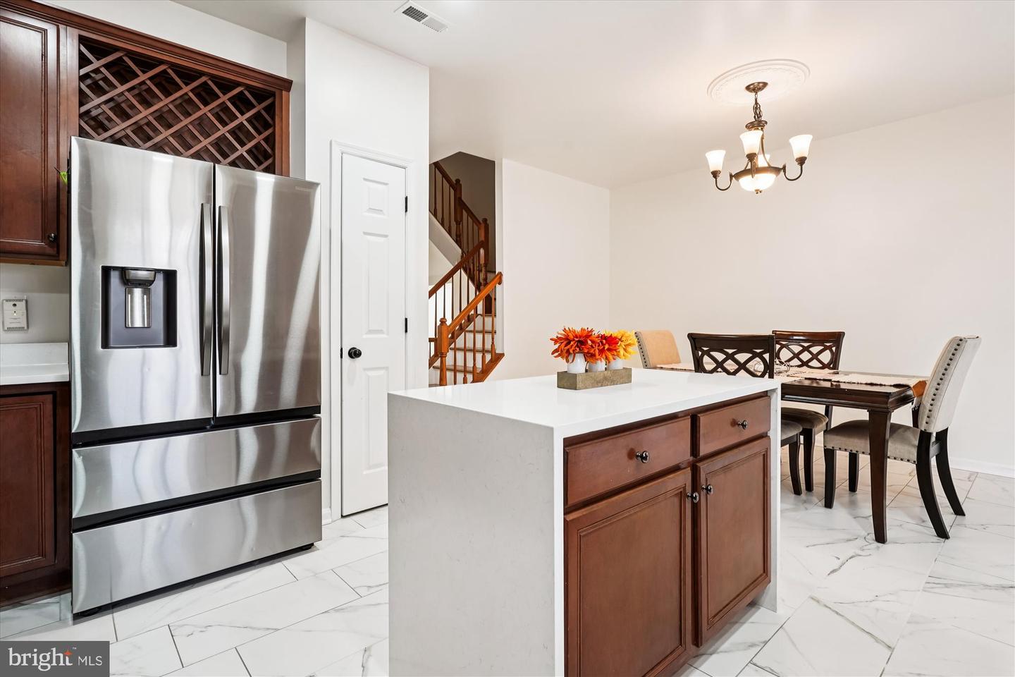 16879 SEA LAWN PL, WOODBRIDGE, Virginia 22191, 3 Bedrooms Bedrooms, ,3 BathroomsBathrooms,Residential,For sale,16879 SEA LAWN PL,VAPW2107344 MLS # VAPW2107344