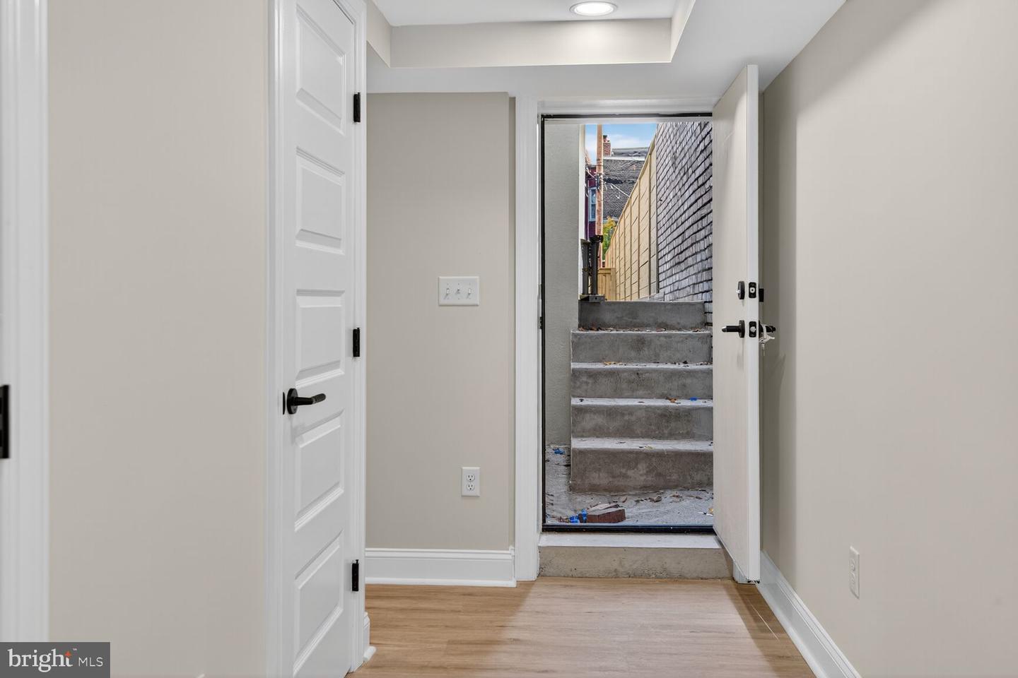 316 U ST NW, WASHINGTON, District Of Columbia 20001, 4 Bedrooms Bedrooms, ,4 BathroomsBathrooms,Residential,For sale,316 U ST NW,DCDC2230636 MLS # DCDC2230636 316 U ST NW, WASHINGTON, District Of Columbia 20001, 4 Bedrooms Bedrooms, ,4 BathroomsBathrooms,Residential,For sale,316 U ST NW,DCDC2230636 MLS # DCDC2230636