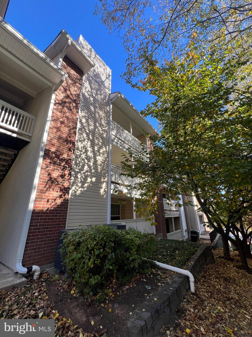1530 LINCOLN WAY #202, MCLEAN, Virginia 22102, 1 Bedroom Bedrooms, ,1 BathroomBathrooms,Residential,For sale,1530 LINCOLN WAY #202,VAFX2278052 MLS # VAFX2278052 1530 LINCOLN WAY #202, MCLEAN, Virginia 22102, 1 Bedroom Bedrooms, ,1 BathroomBathrooms,Residential,For sale,1530 LINCOLN WAY #202,VAFX2278052 MLS # VAFX2278052