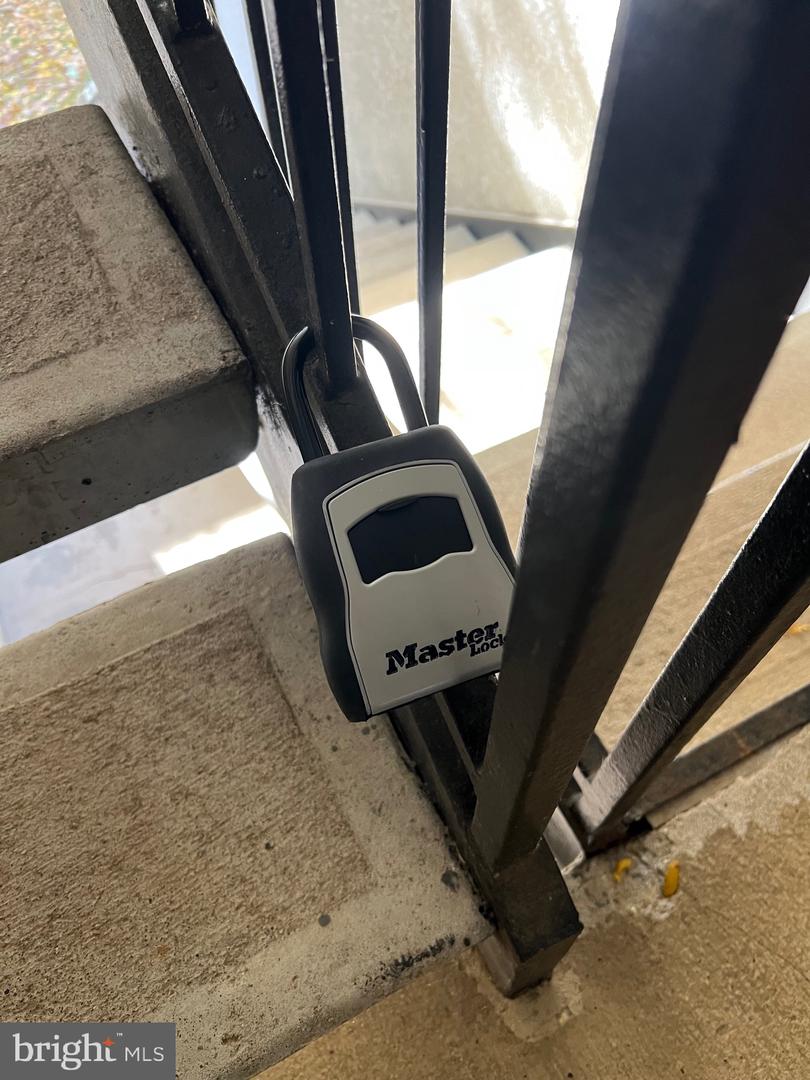 1530 LINCOLN WAY #202, MCLEAN, Virginia 22102, 1 Bedroom Bedrooms, ,1 BathroomBathrooms,Residential,For sale,1530 LINCOLN WAY #202,VAFX2278052 MLS # VAFX2278052 1530 LINCOLN WAY #202, MCLEAN, Virginia 22102, 1 Bedroom Bedrooms, ,1 BathroomBathrooms,Residential,For sale,1530 LINCOLN WAY #202,VAFX2278052 MLS # VAFX2278052