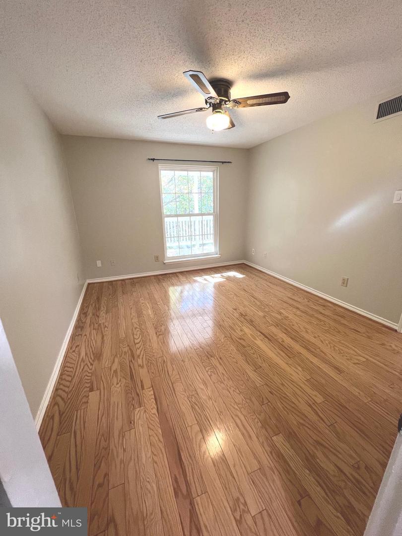 1530 LINCOLN WAY #202, MCLEAN, Virginia 22102, 1 Bedroom Bedrooms, ,1 BathroomBathrooms,Residential,For sale,1530 LINCOLN WAY #202,VAFX2278052 MLS # VAFX2278052 1530 LINCOLN WAY #202, MCLEAN, Virginia 22102, 1 Bedroom Bedrooms, ,1 BathroomBathrooms,Residential,For sale,1530 LINCOLN WAY #202,VAFX2278052 MLS # VAFX2278052