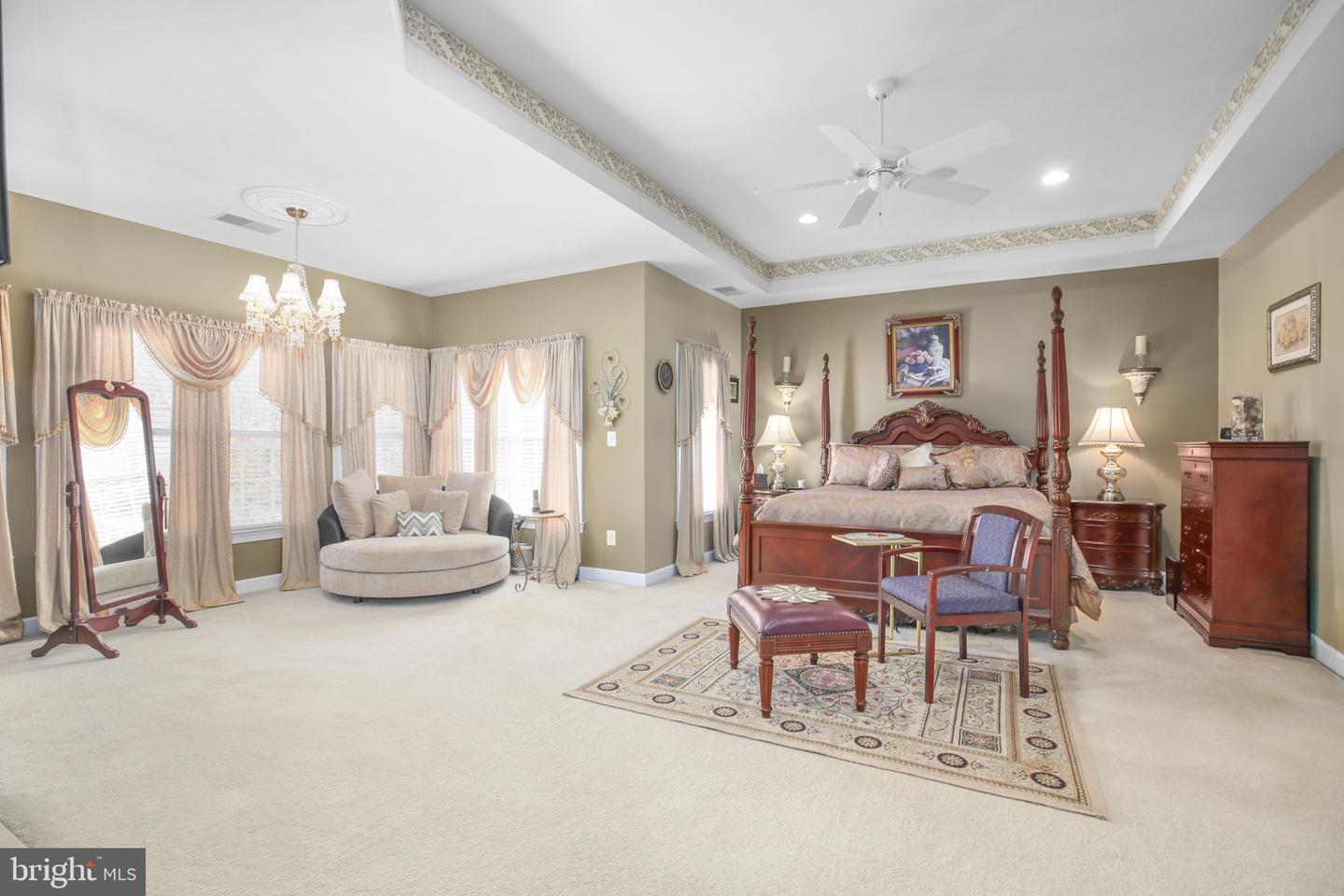 11015 BACON RACE RD, WOODBRIDGE, Virginia 22192, 5 Bedrooms Bedrooms, ,4 BathroomsBathrooms,Residential,For sale,11015 BACON RACE RD,VAPW2107386 MLS # VAPW2107386