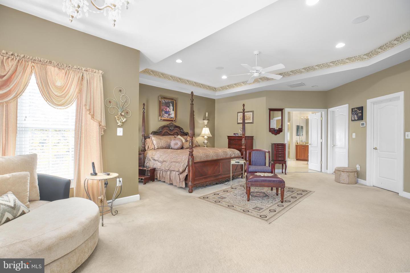 11015 BACON RACE RD, WOODBRIDGE, Virginia 22192, 5 Bedrooms Bedrooms, ,4 BathroomsBathrooms,Residential,For sale,11015 BACON RACE RD,VAPW2107386 MLS # VAPW2107386