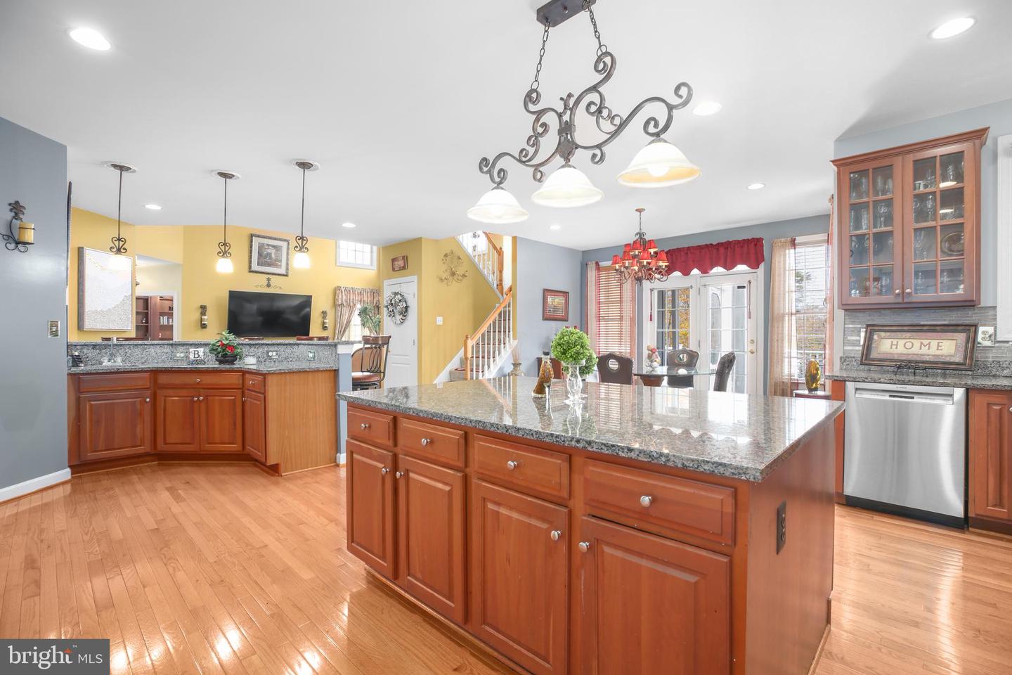 11015 BACON RACE RD, WOODBRIDGE, Virginia 22192, 5 Bedrooms Bedrooms, ,4 BathroomsBathrooms,Residential,For sale,11015 BACON RACE RD,VAPW2107386 MLS # VAPW2107386