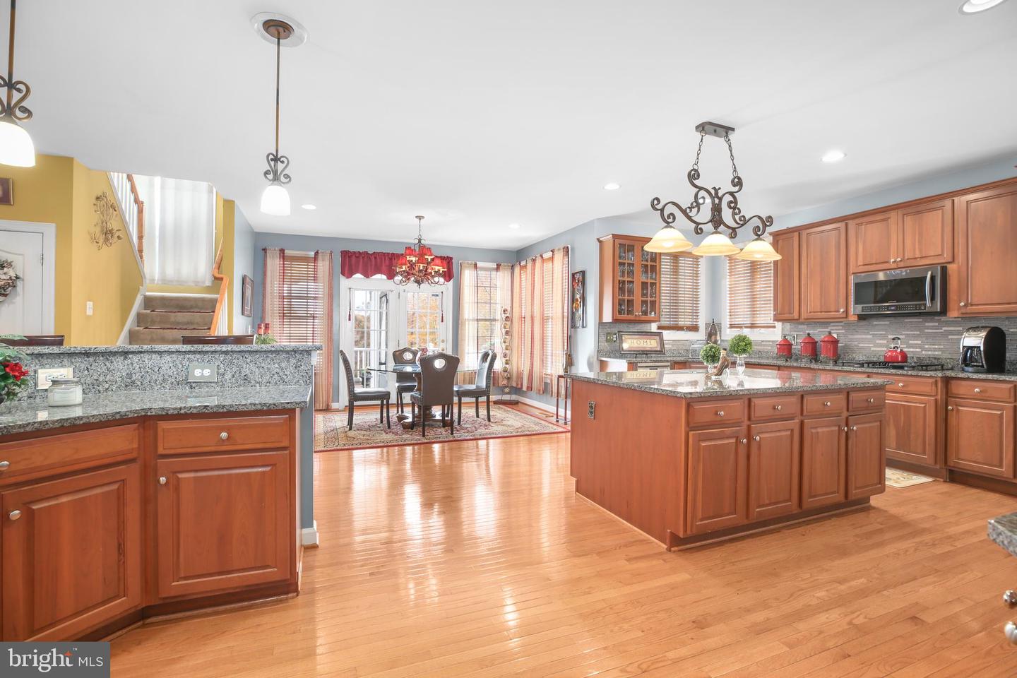 11015 BACON RACE RD, WOODBRIDGE, Virginia 22192, 5 Bedrooms Bedrooms, ,4 BathroomsBathrooms,Residential,For sale,11015 BACON RACE RD,VAPW2107386 MLS # VAPW2107386