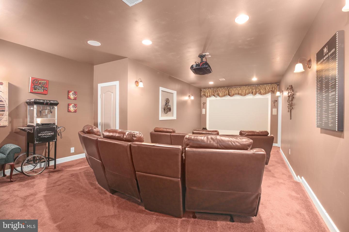 11015 BACON RACE RD, WOODBRIDGE, Virginia 22192, 5 Bedrooms Bedrooms, ,4 BathroomsBathrooms,Residential,For sale,11015 BACON RACE RD,VAPW2107386 MLS # VAPW2107386