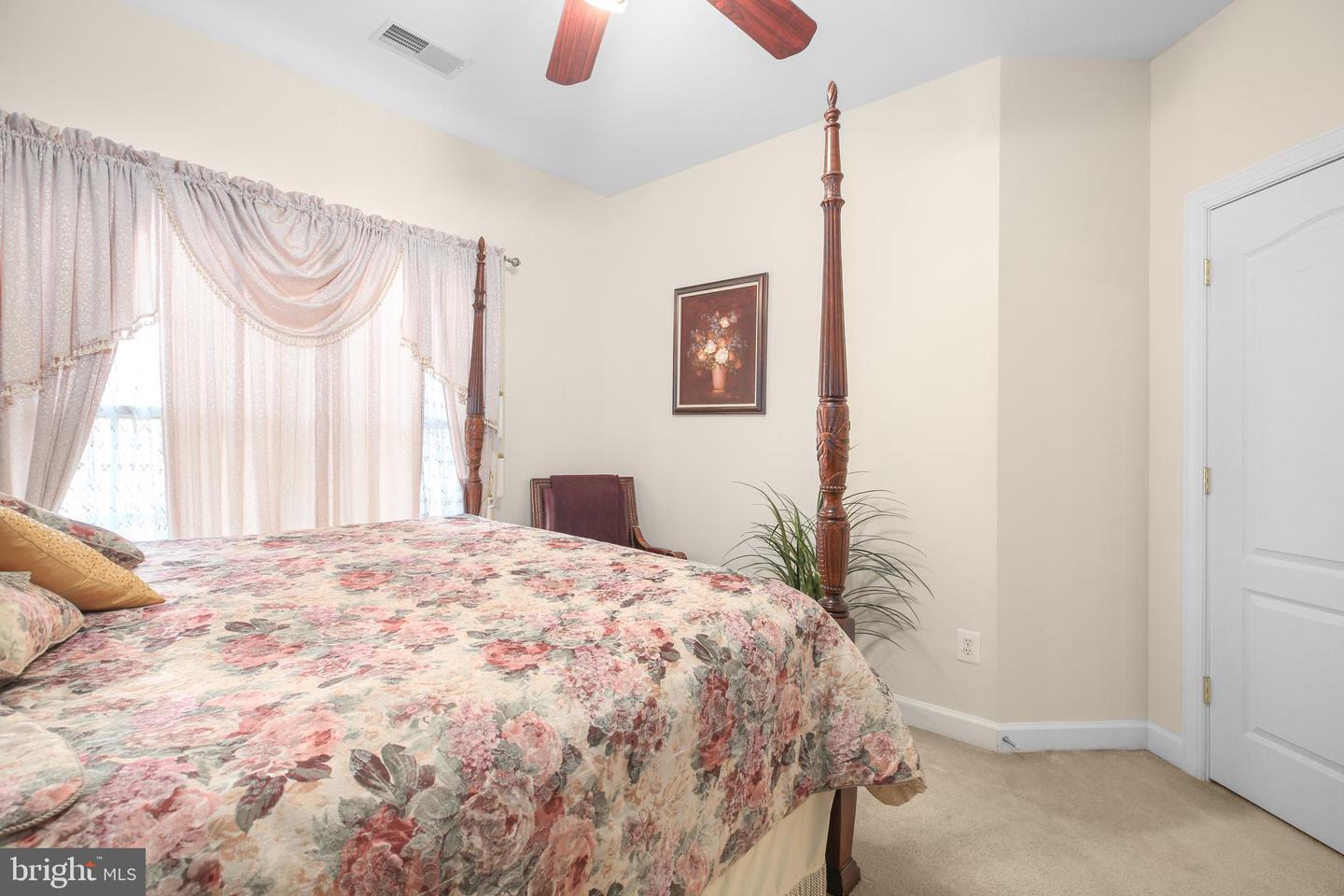 11015 BACON RACE RD, WOODBRIDGE, Virginia 22192, 5 Bedrooms Bedrooms, ,4 BathroomsBathrooms,Residential,For sale,11015 BACON RACE RD,VAPW2107386 MLS # VAPW2107386