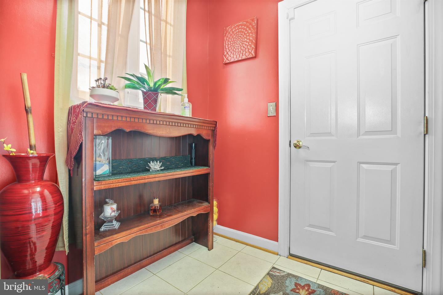 11015 BACON RACE RD, WOODBRIDGE, Virginia 22192, 5 Bedrooms Bedrooms, ,4 BathroomsBathrooms,Residential,For sale,11015 BACON RACE RD,VAPW2107386 MLS # VAPW2107386