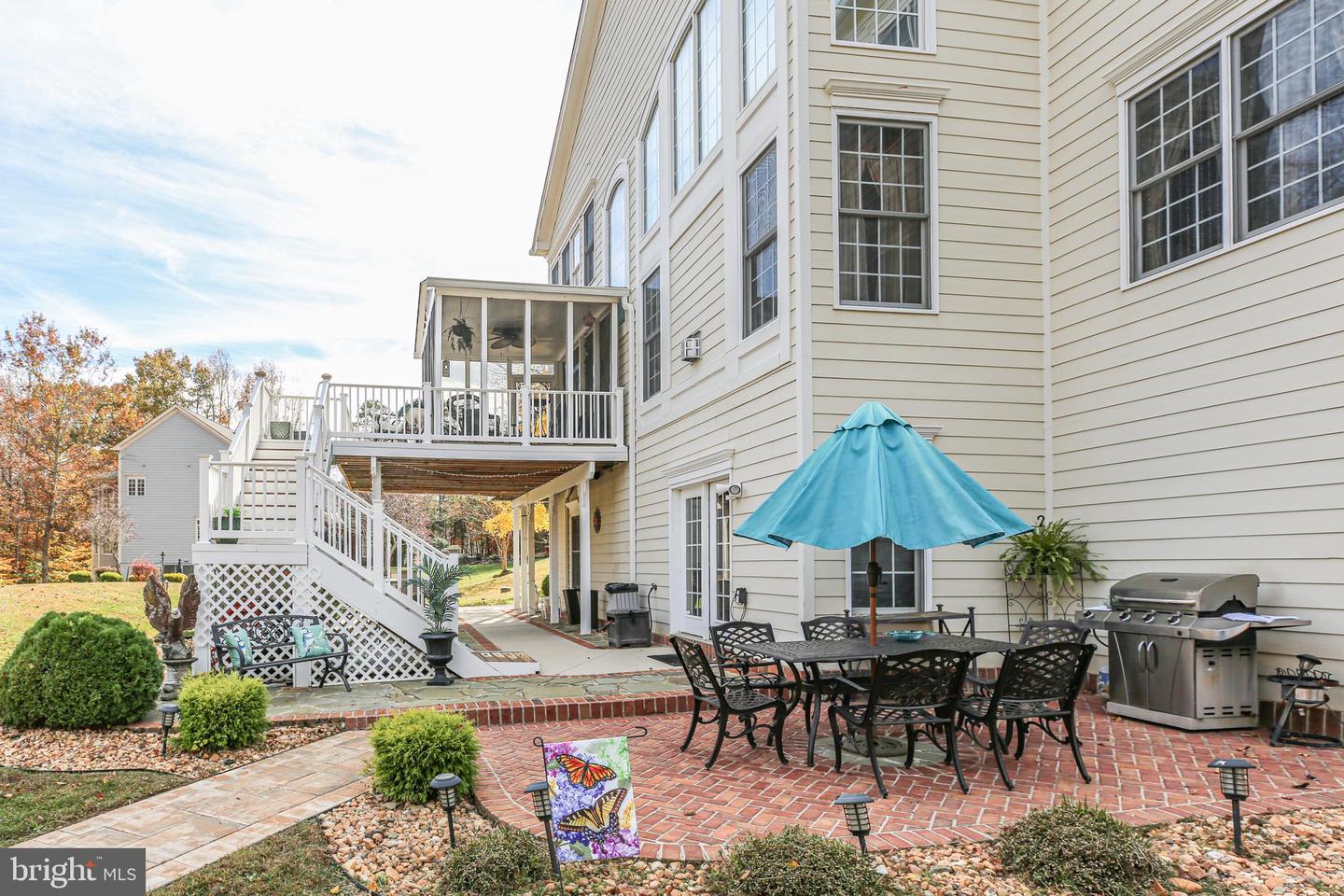 11015 BACON RACE RD, WOODBRIDGE, Virginia 22192, 5 Bedrooms Bedrooms, ,4 BathroomsBathrooms,Residential,For sale,11015 BACON RACE RD,VAPW2107386 MLS # VAPW2107386