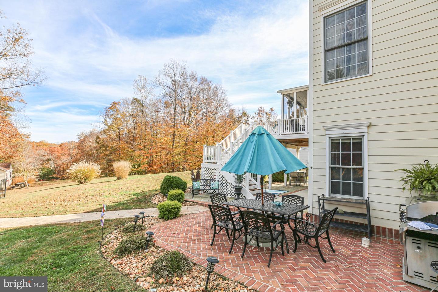 11015 BACON RACE RD, WOODBRIDGE, Virginia 22192, 5 Bedrooms Bedrooms, ,4 BathroomsBathrooms,Residential,For sale,11015 BACON RACE RD,VAPW2107386 MLS # VAPW2107386