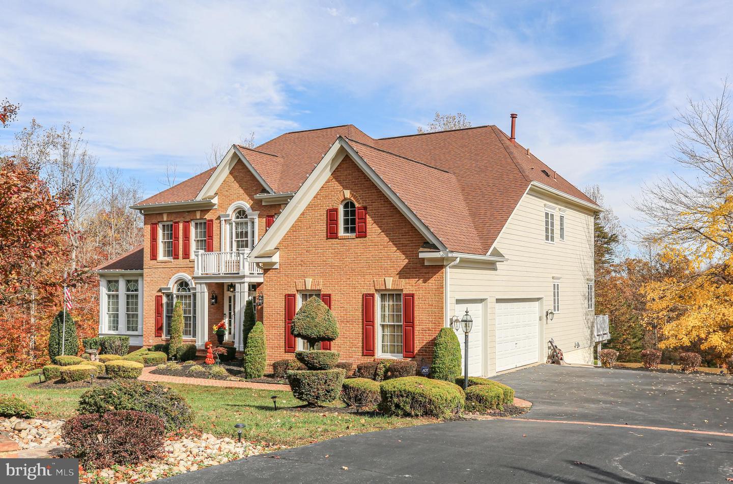 11015 BACON RACE RD, WOODBRIDGE, Virginia 22192, 5 Bedrooms Bedrooms, ,4 BathroomsBathrooms,Residential,For sale,11015 BACON RACE RD,VAPW2107386 MLS # VAPW2107386