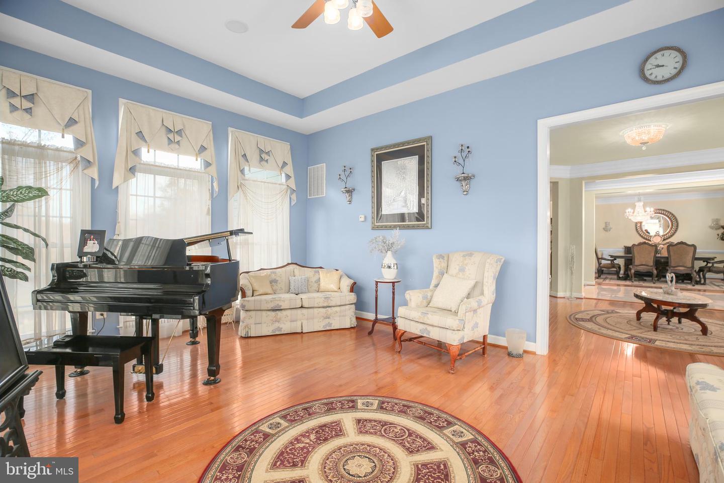 11015 BACON RACE RD, WOODBRIDGE, Virginia 22192, 5 Bedrooms Bedrooms, ,4 BathroomsBathrooms,Residential,For sale,11015 BACON RACE RD,VAPW2107386 MLS # VAPW2107386