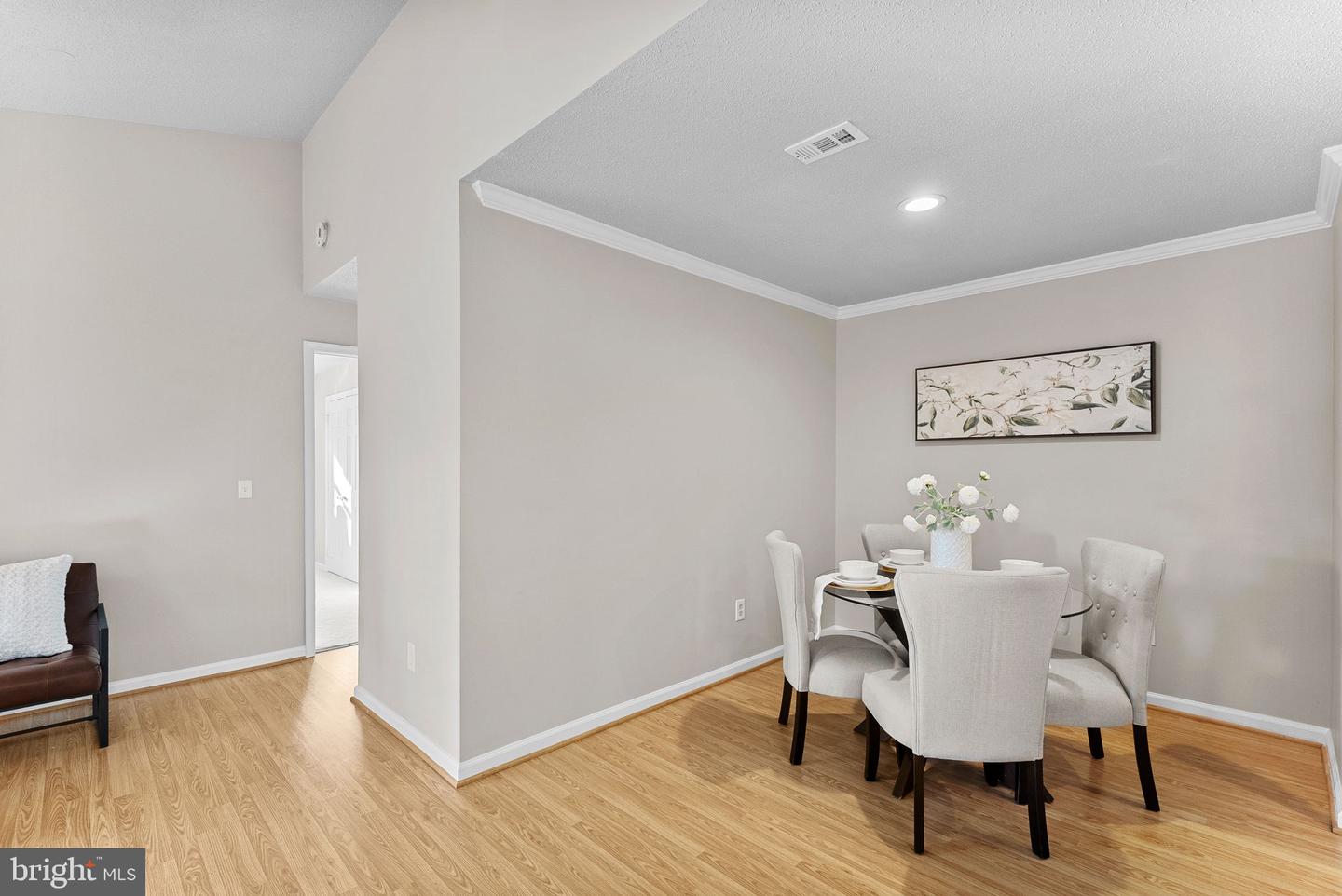 12000 TALIESIN PL #36, RESTON, Virginia 20190, 2 Bedrooms Bedrooms, 7 Rooms Rooms,1 BathroomBathrooms,Residential,For sale,12000 TALIESIN PL #36,VAFX2278112 MLS # VAFX2278112 12000 TALIESIN PL #36, RESTON, Virginia 20190, 2 Bedrooms Bedrooms, 7 Rooms Rooms,1 BathroomBathrooms,Residential,For sale,12000 TALIESIN PL #36,VAFX2278112 MLS # VAFX2278112