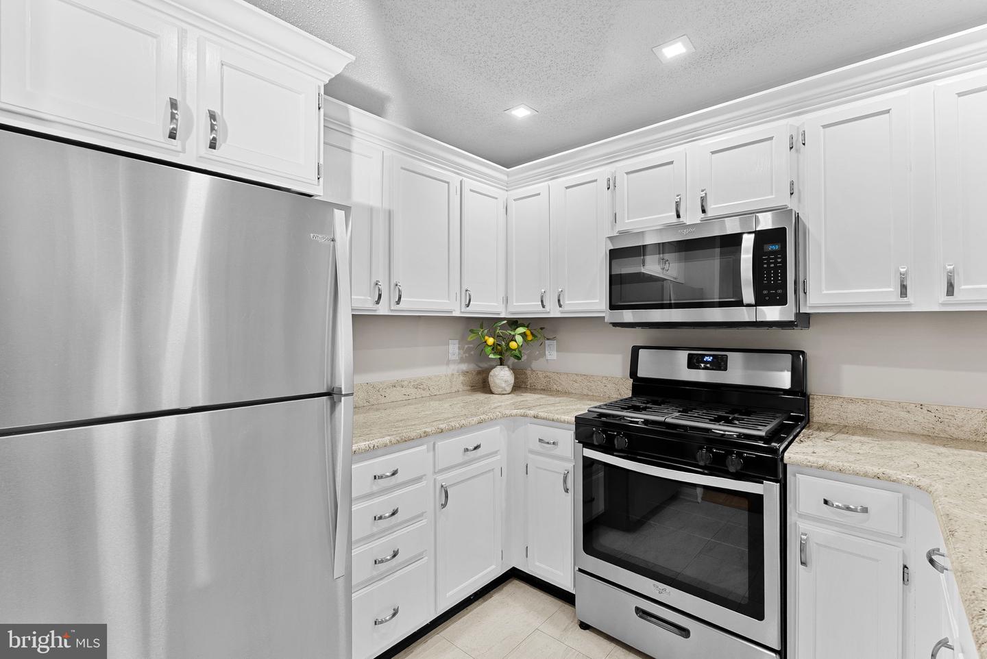 12000 TALIESIN PL #36, RESTON, Virginia 20190, 2 Bedrooms Bedrooms, 7 Rooms Rooms,1 BathroomBathrooms,Residential,For sale,12000 TALIESIN PL #36,VAFX2278112 MLS # VAFX2278112 12000 TALIESIN PL #36, RESTON, Virginia 20190, 2 Bedrooms Bedrooms, 7 Rooms Rooms,1 BathroomBathrooms,Residential,For sale,12000 TALIESIN PL #36,VAFX2278112 MLS # VAFX2278112