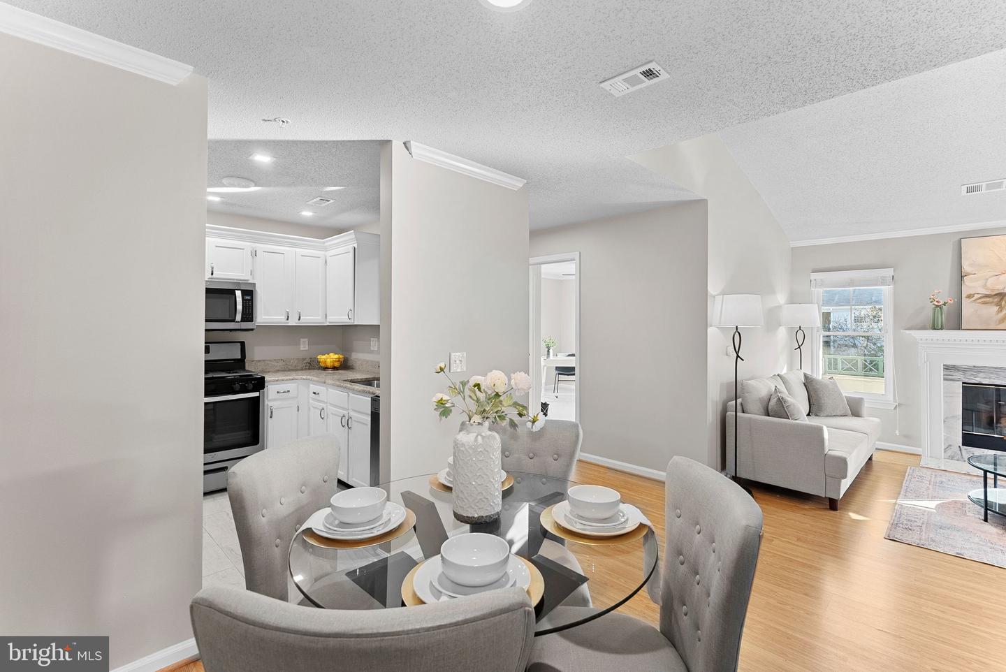 12000 TALIESIN PL #36, RESTON, Virginia 20190, 2 Bedrooms Bedrooms, 7 Rooms Rooms,1 BathroomBathrooms,Residential,For sale,12000 TALIESIN PL #36,VAFX2278112 MLS # VAFX2278112 12000 TALIESIN PL #36, RESTON, Virginia 20190, 2 Bedrooms Bedrooms, 7 Rooms Rooms,1 BathroomBathrooms,Residential,For sale,12000 TALIESIN PL #36,VAFX2278112 MLS # VAFX2278112