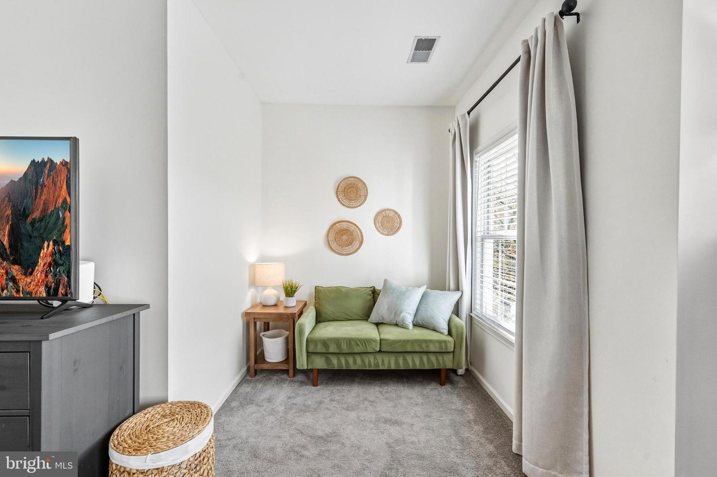 648 ELLIOT DR, PURCELLVILLE, Virginia 20132, 5 Bedrooms Bedrooms, ,3 BathroomsBathrooms,Residential,For sale,648 ELLIOT DR,VALO2110682 MLS # VALO2110682 648 ELLIOT DR, PURCELLVILLE, Virginia 20132, 5 Bedrooms Bedrooms, ,3 BathroomsBathrooms,Residential,For sale,648 ELLIOT DR,VALO2110682 MLS # VALO2110682