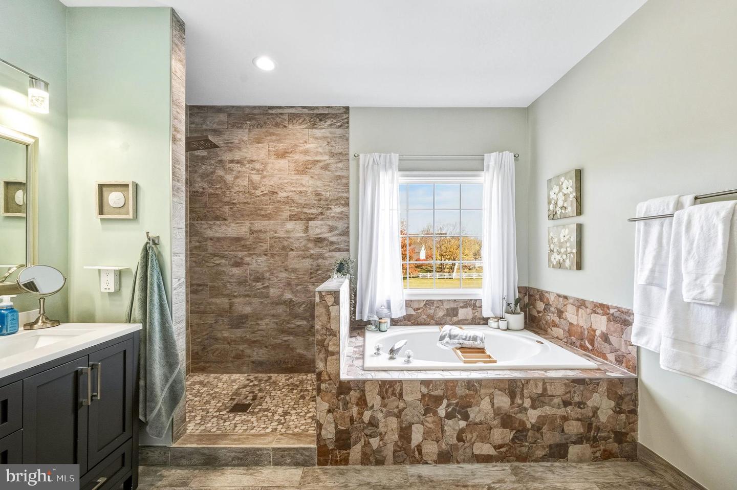 648 ELLIOT DR, PURCELLVILLE, Virginia 20132, 5 Bedrooms Bedrooms, ,3 BathroomsBathrooms,Residential,For sale,648 ELLIOT DR,VALO2110682 MLS # VALO2110682 648 ELLIOT DR, PURCELLVILLE, Virginia 20132, 5 Bedrooms Bedrooms, ,3 BathroomsBathrooms,Residential,For sale,648 ELLIOT DR,VALO2110682 MLS # VALO2110682