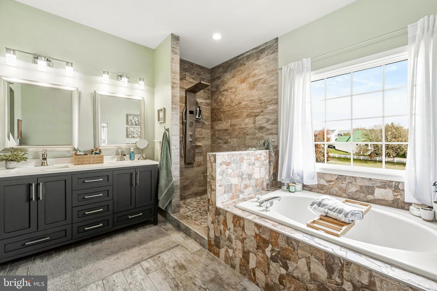 648 ELLIOT DR, PURCELLVILLE, Virginia 20132, 5 Bedrooms Bedrooms, ,3 BathroomsBathrooms,Residential,For sale,648 ELLIOT DR,VALO2110682 MLS # VALO2110682 648 ELLIOT DR, PURCELLVILLE, Virginia 20132, 5 Bedrooms Bedrooms, ,3 BathroomsBathrooms,Residential,For sale,648 ELLIOT DR,VALO2110682 MLS # VALO2110682