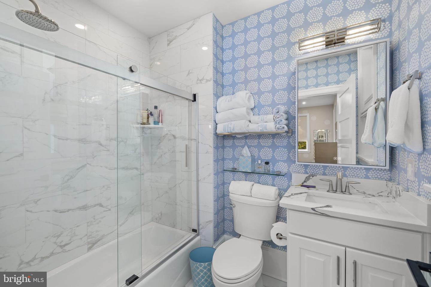 1305 30TH ST NW #106, WASHINGTON, District Of Columbia 20007, 2 Bedrooms Bedrooms, ,3 BathroomsBathrooms,Residential,For sale,1305 30TH ST NW #106,DCDC2230536 MLS # DCDC2230536