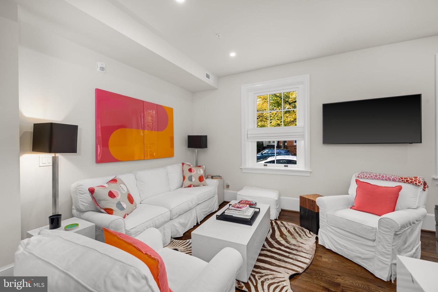 1305 30TH ST NW #106, WASHINGTON, District Of Columbia 20007, 2 Bedrooms Bedrooms, ,3 BathroomsBathrooms,Residential,For sale,1305 30TH ST NW #106,DCDC2230536 MLS # DCDC2230536