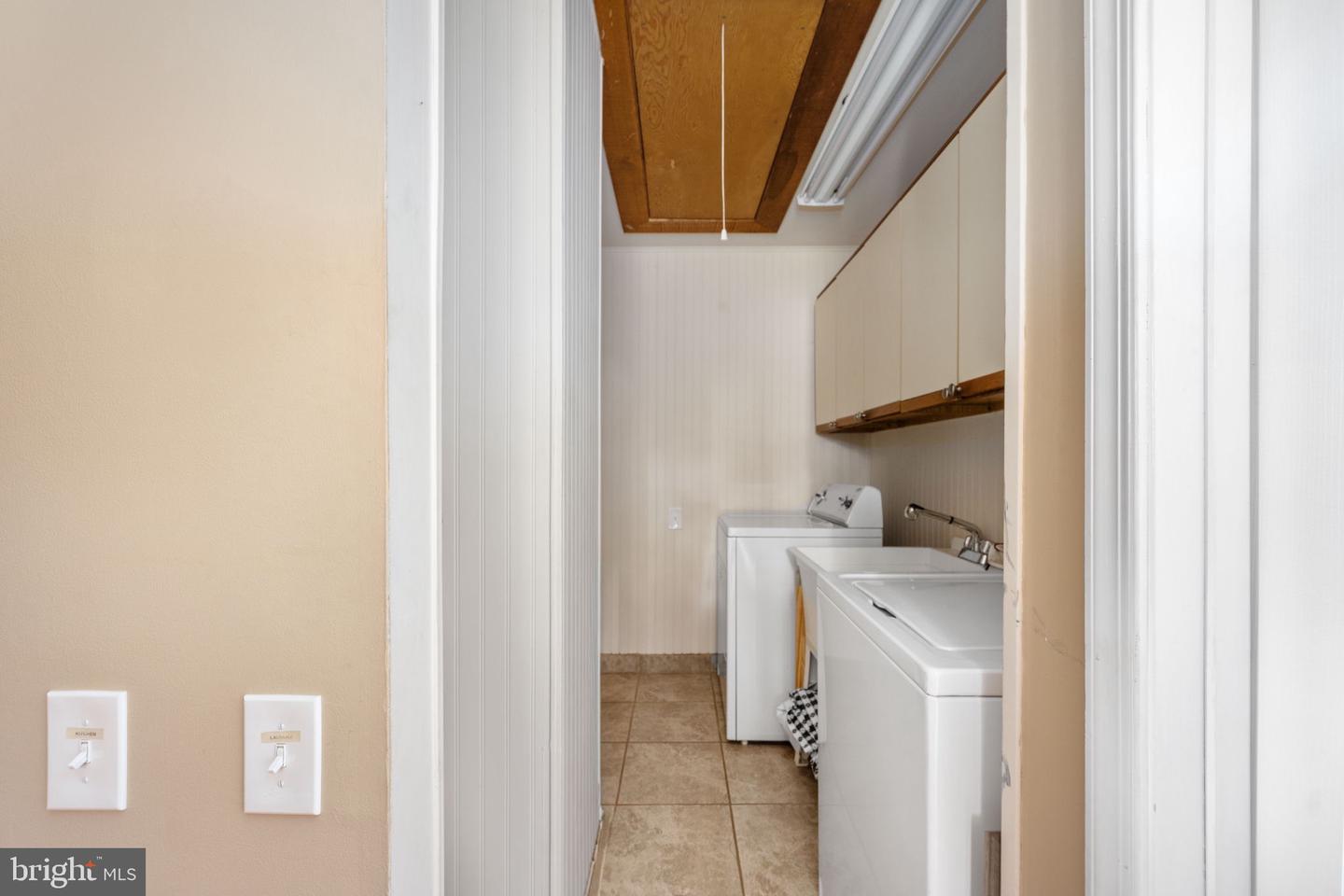 2841 BLOUNT DR, BUMPASS, Virginia 23024, 3 Bedrooms Bedrooms, 12 Rooms Rooms,2 BathroomsBathrooms,Residential,For sale,2841 BLOUNT DR,VASP2037446 MLS # VASP2037446