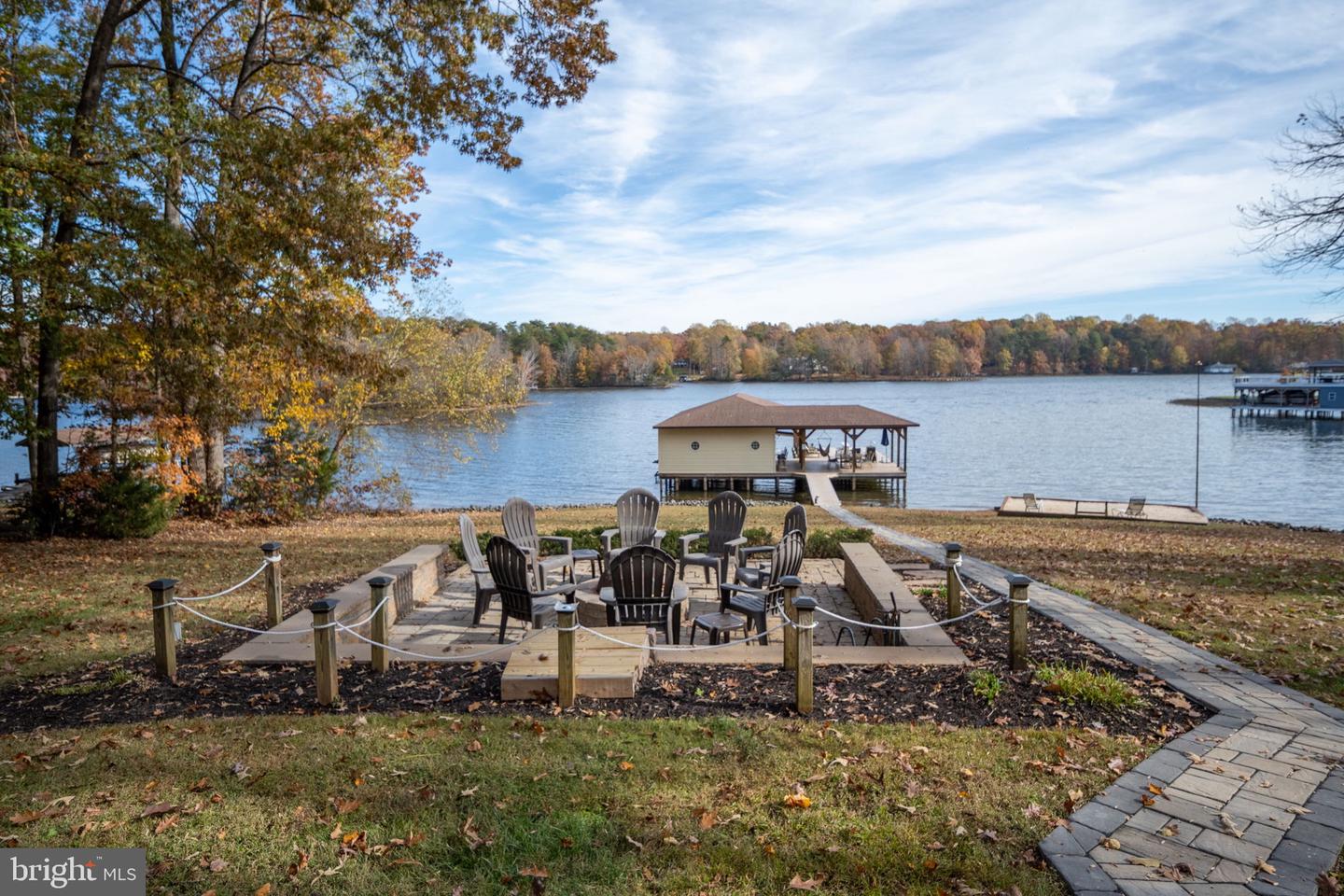 2841 BLOUNT DR, BUMPASS, Virginia 23024, 3 Bedrooms Bedrooms, 12 Rooms Rooms,2 BathroomsBathrooms,Residential,For sale,2841 BLOUNT DR,VASP2037446 MLS # VASP2037446